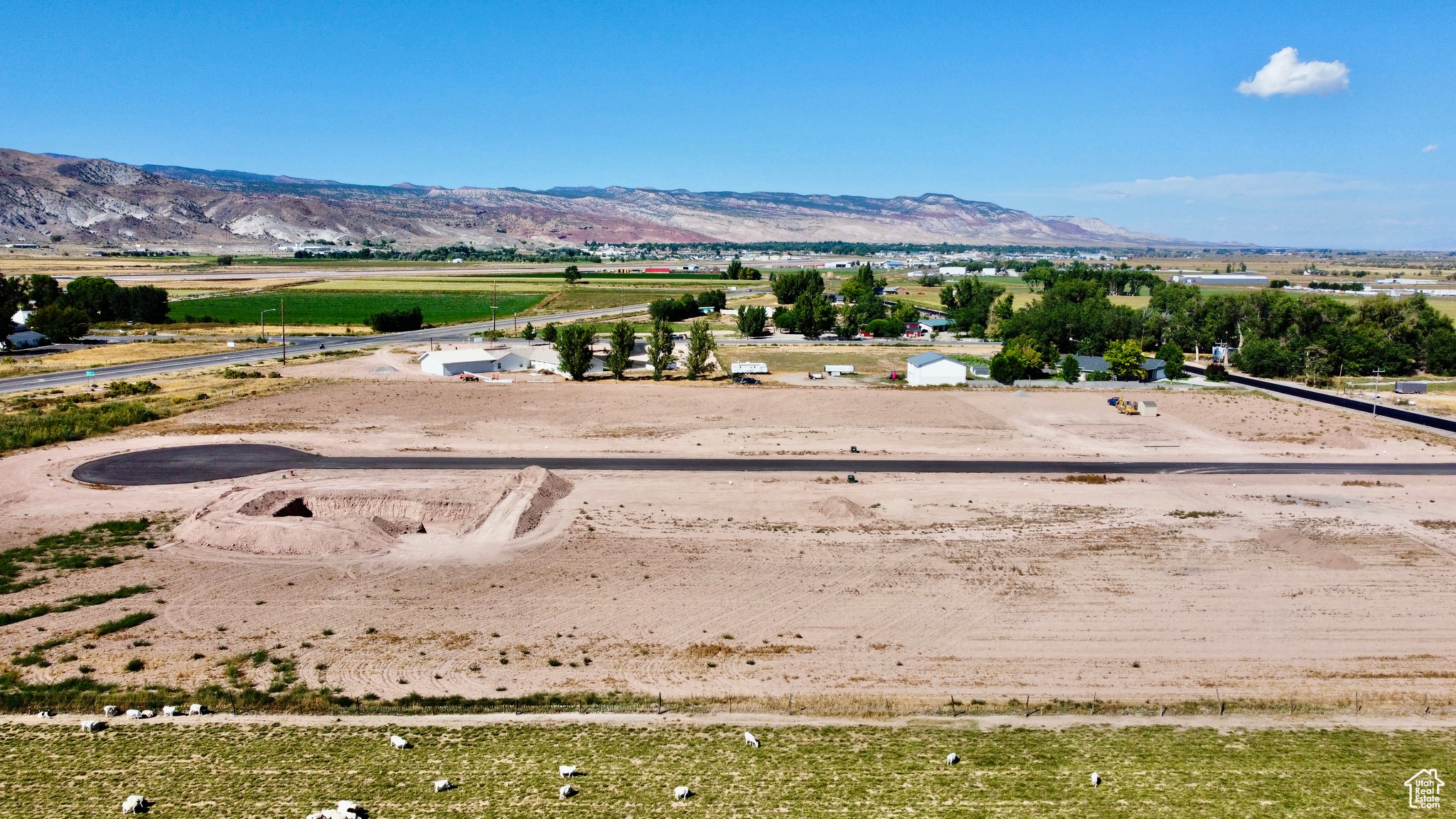 COVE PEAK ESTATES - Land