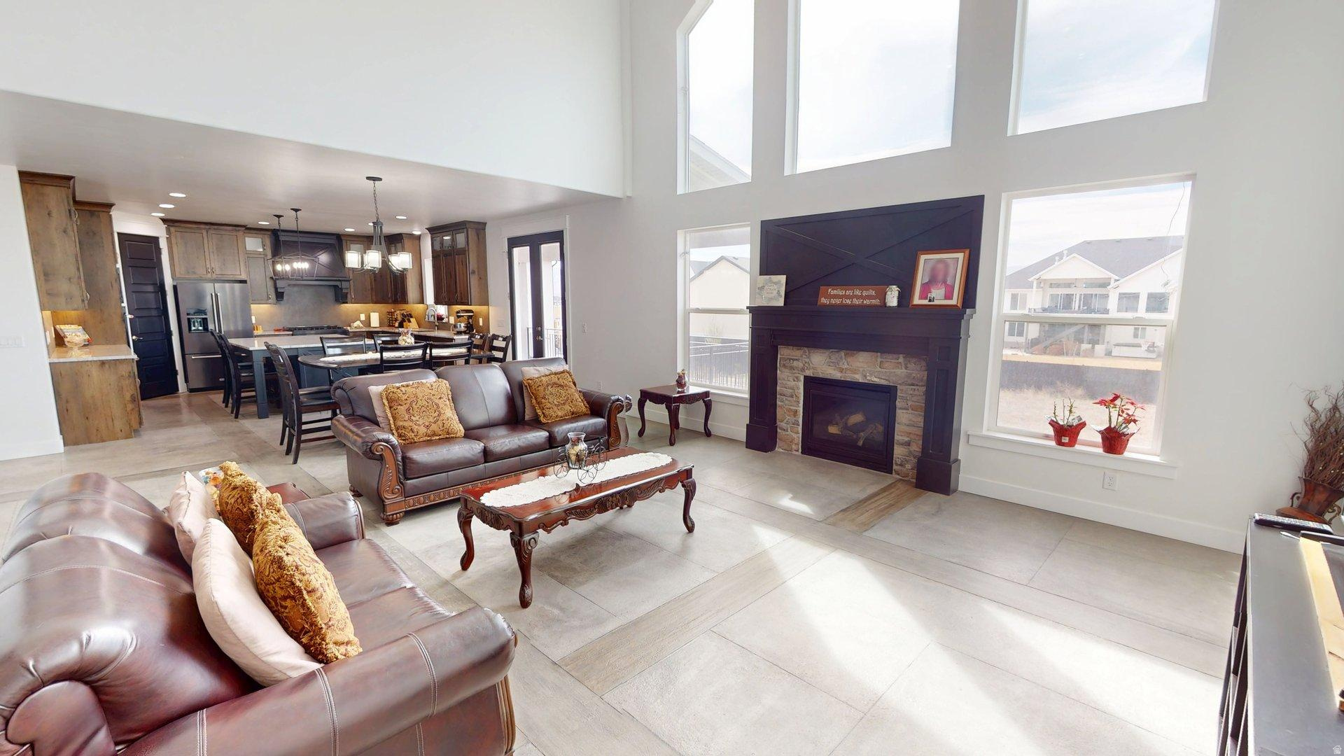 PIONEER HEIGHTS - Residential
