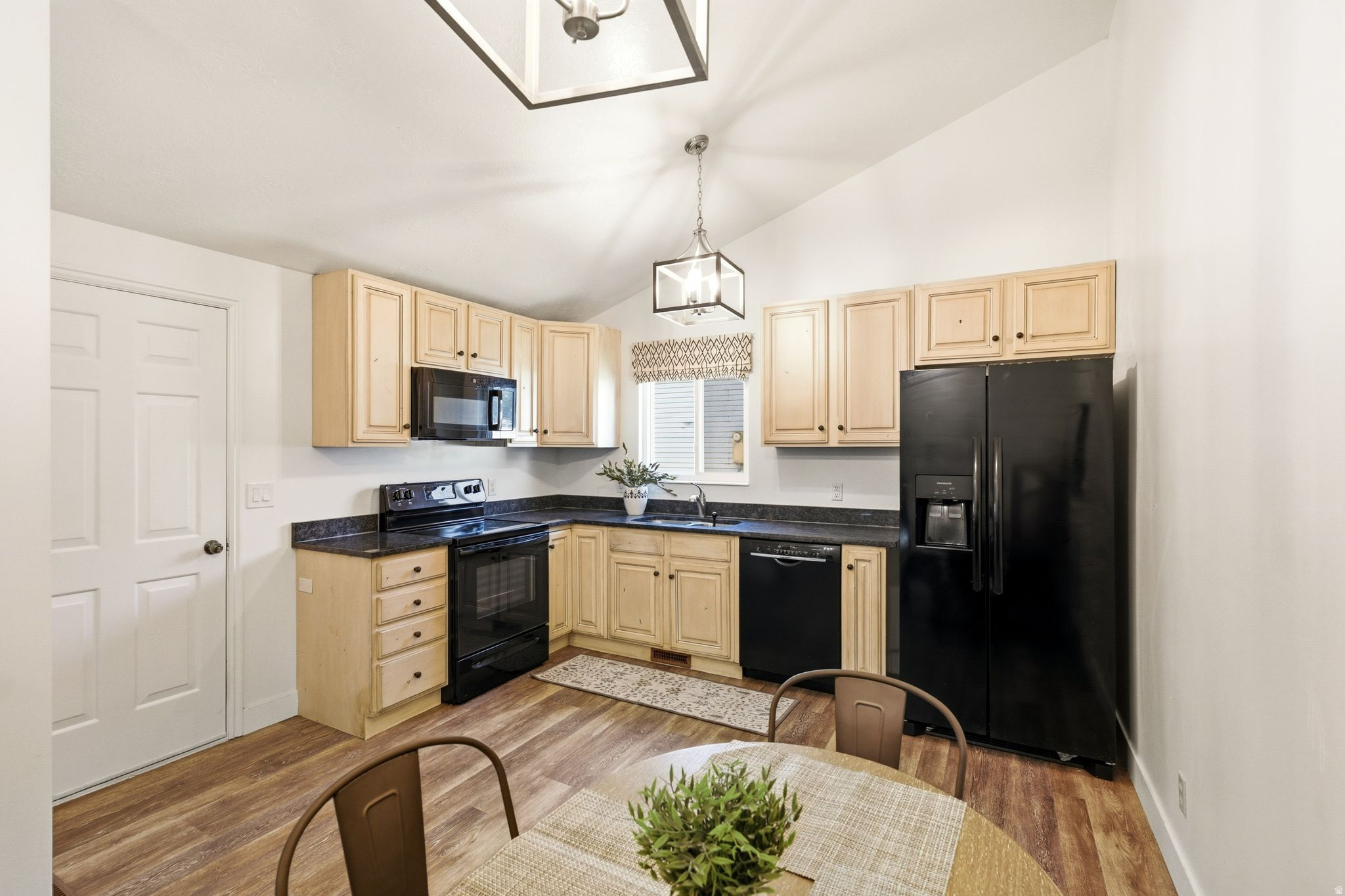 JAMESTOWN SUBDIVISIO - Residential