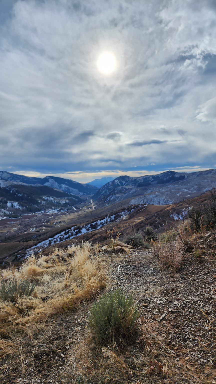 CANYON RIM - Land