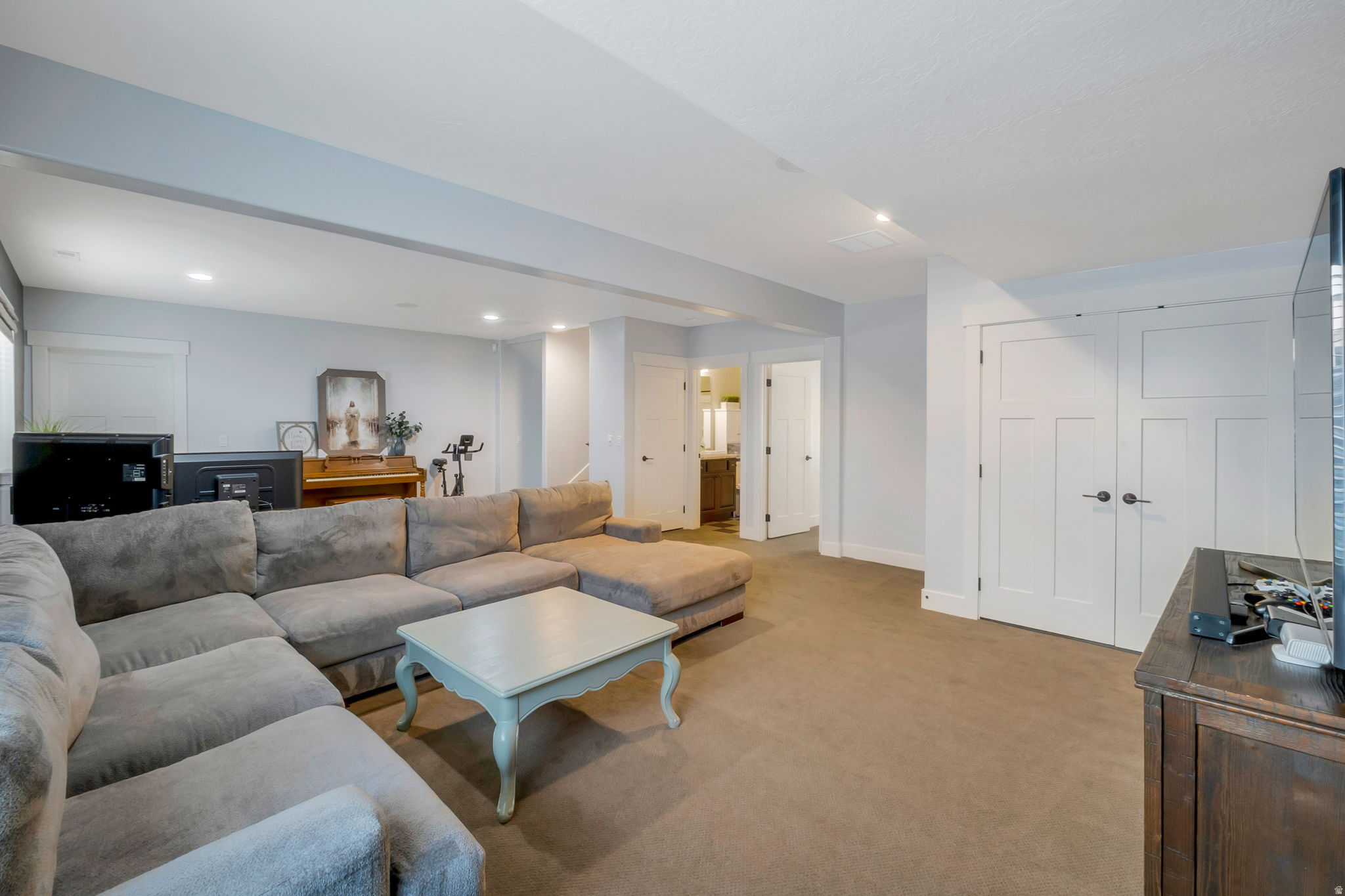 VALLEY STATION - Residential