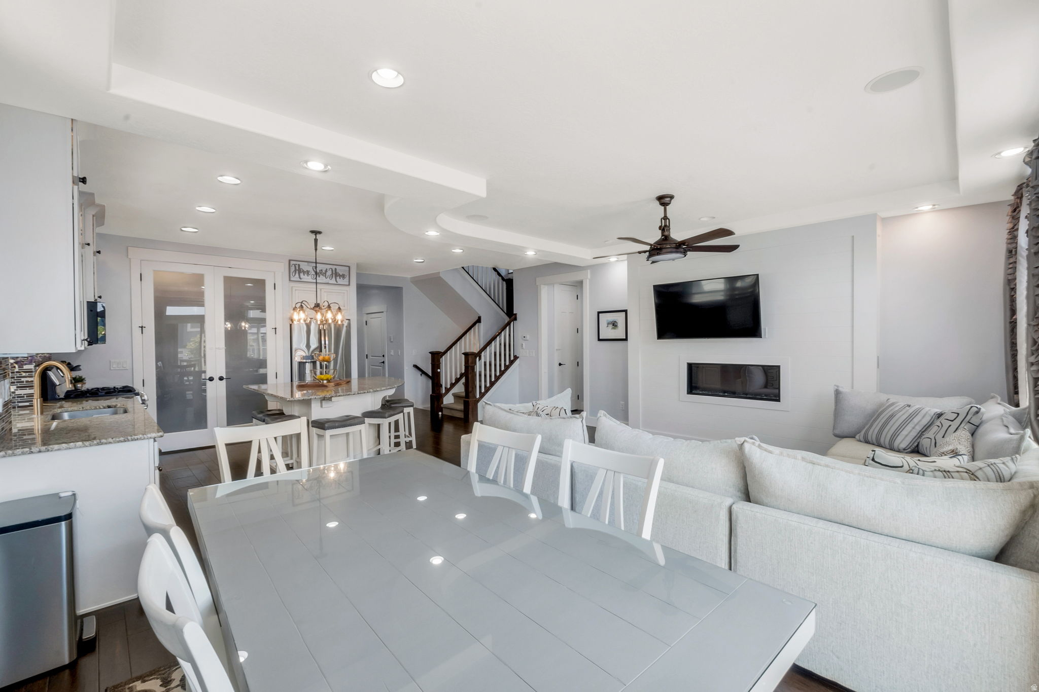 VALLEY STATION - Residential