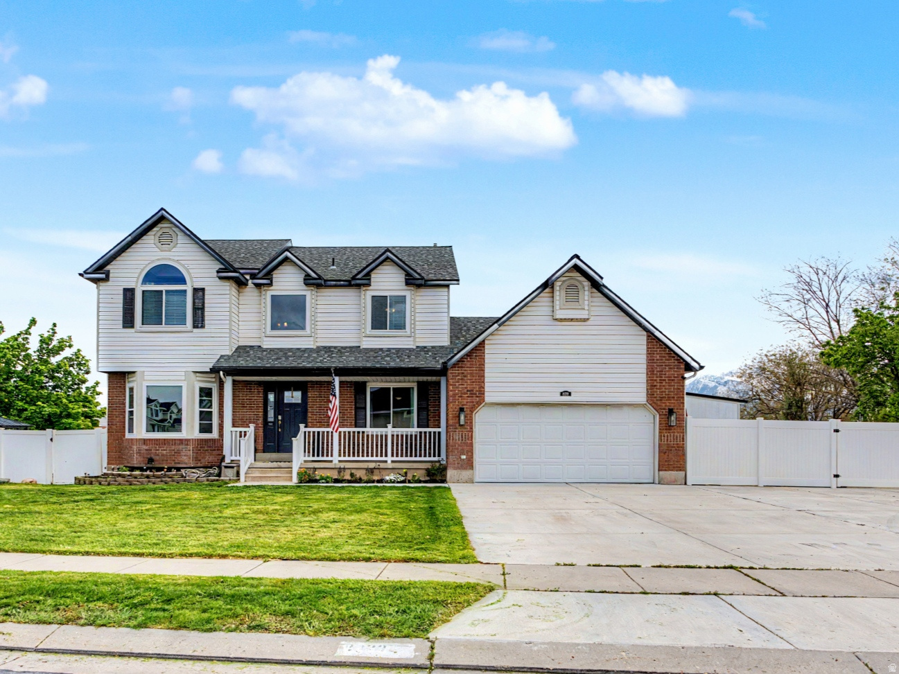 CREEKWOOD - Residential