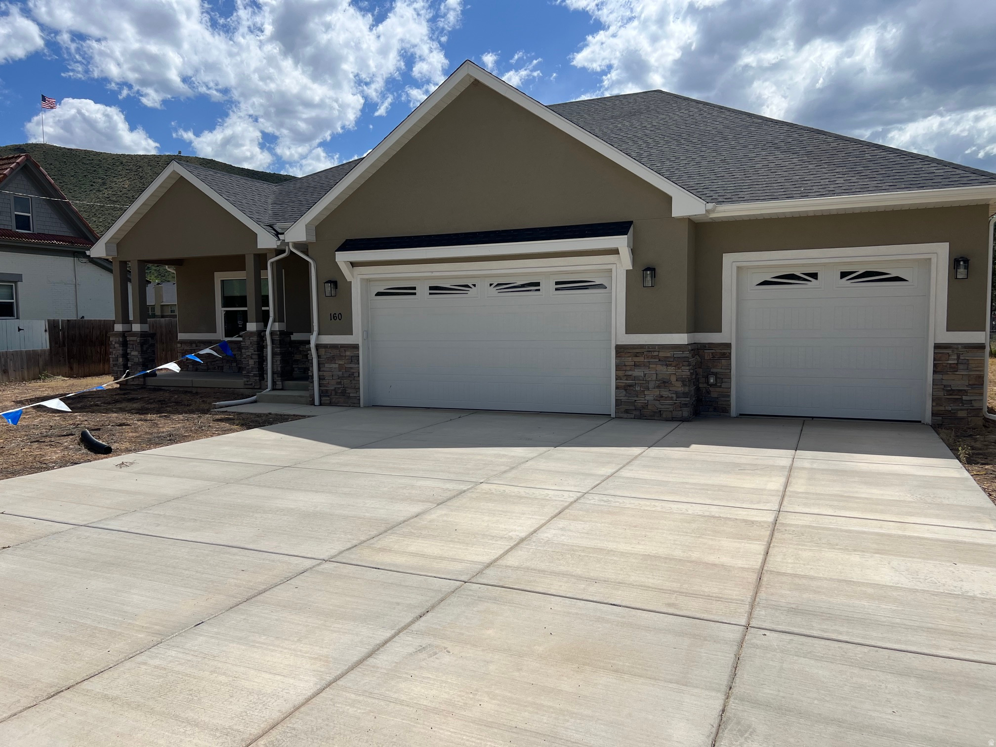HENEFER TOWN - Residential