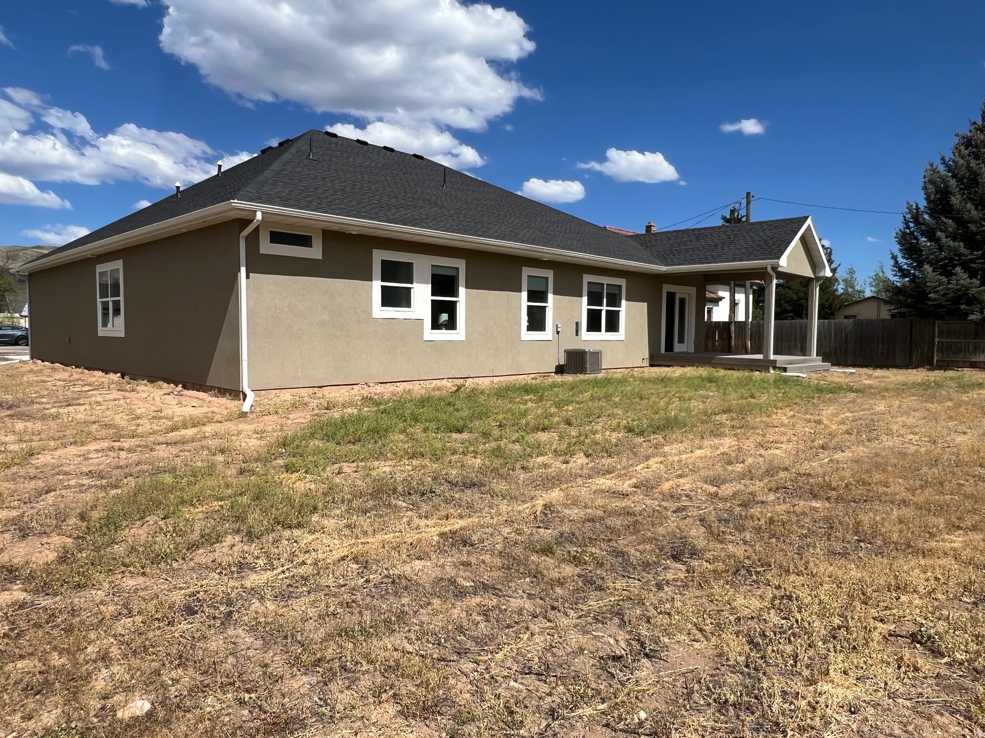 HENEFER TOWN - Residential