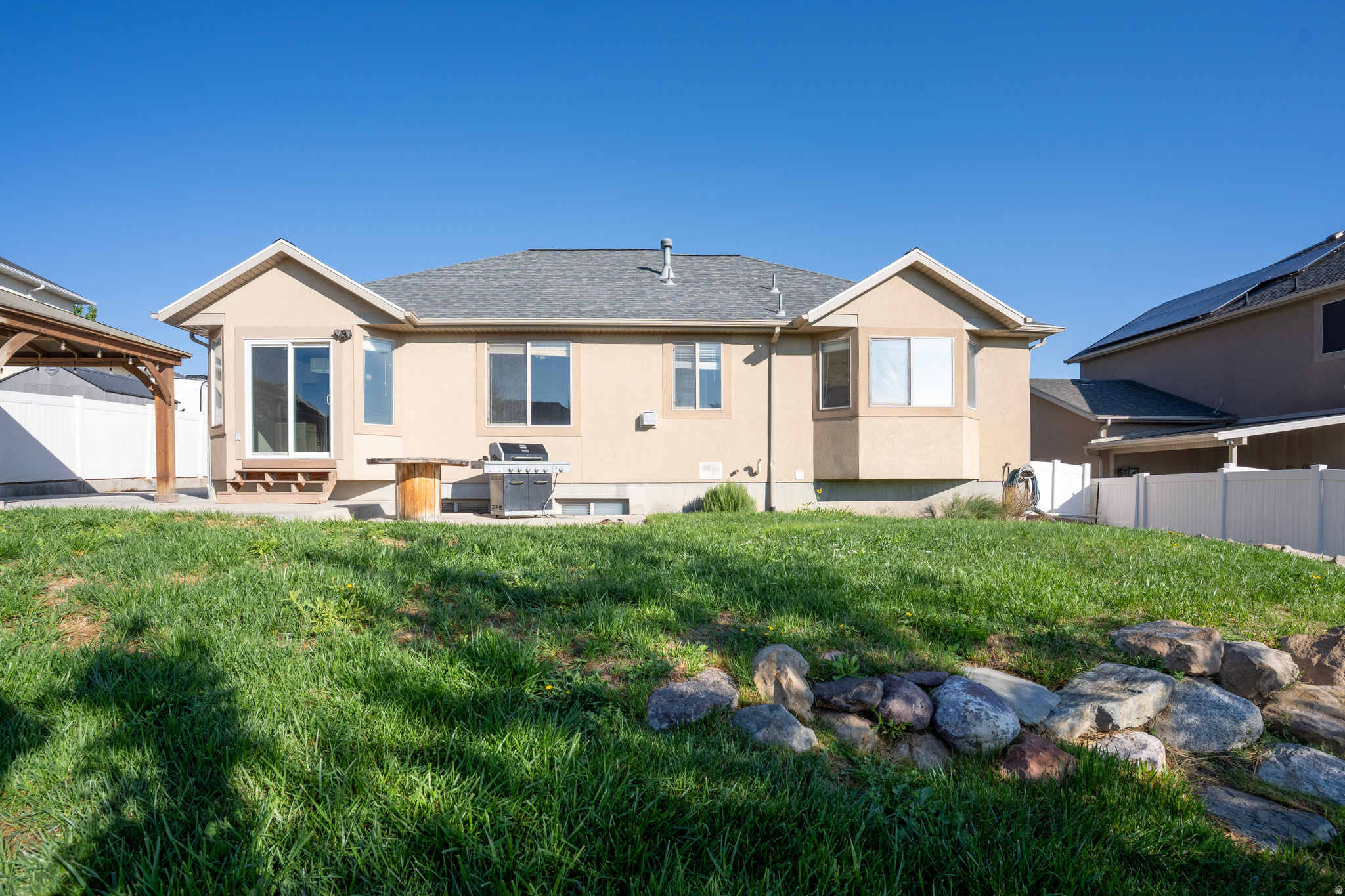 ROSE CREST - Residential