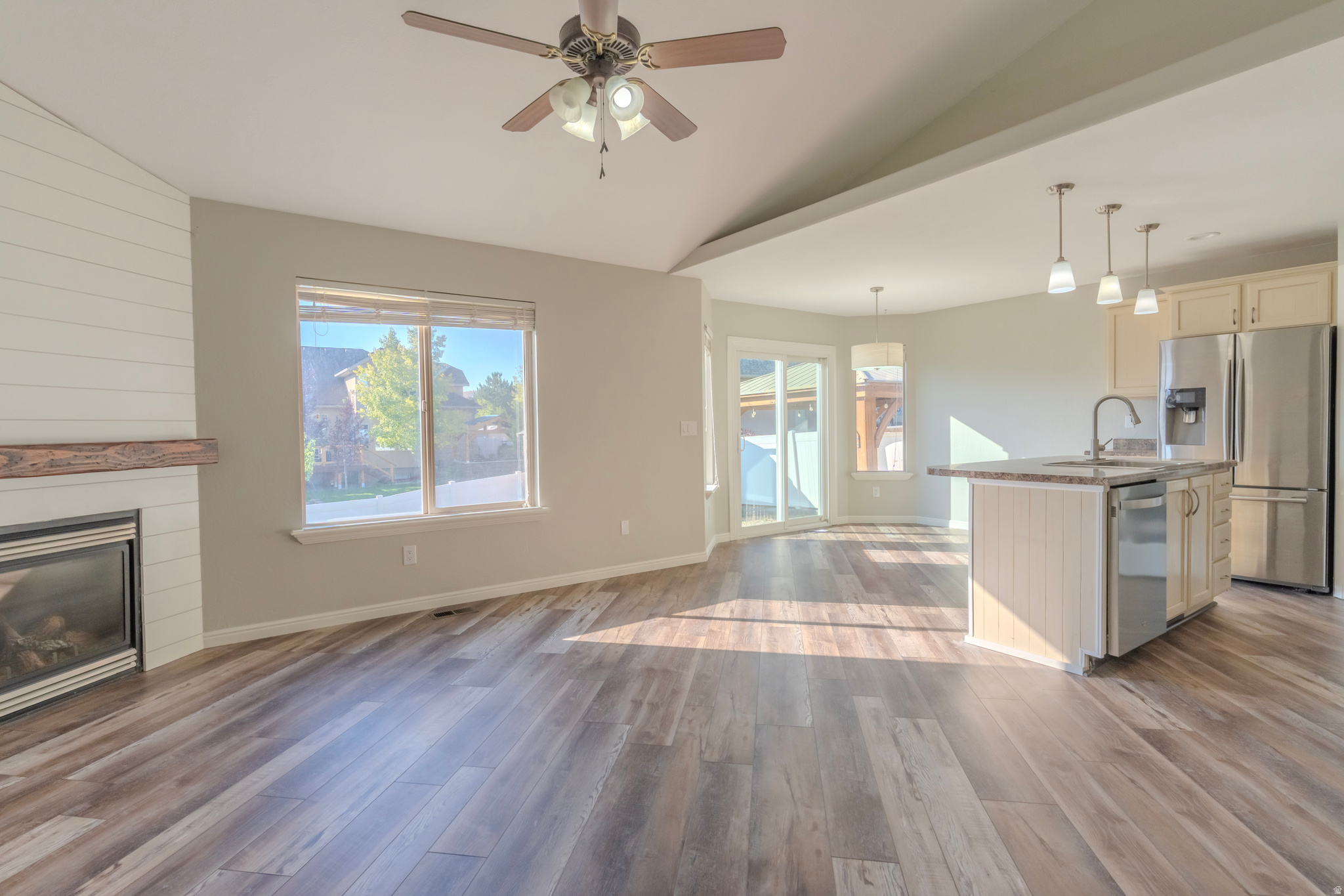 ROSE CREST - Residential