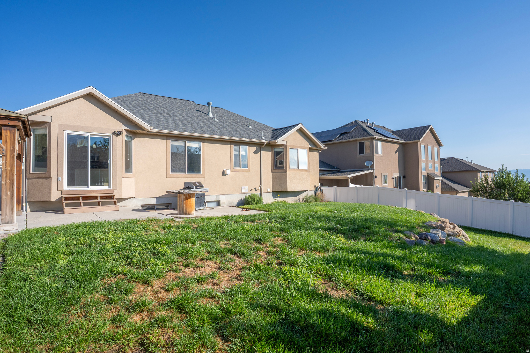 ROSE CREST - Residential