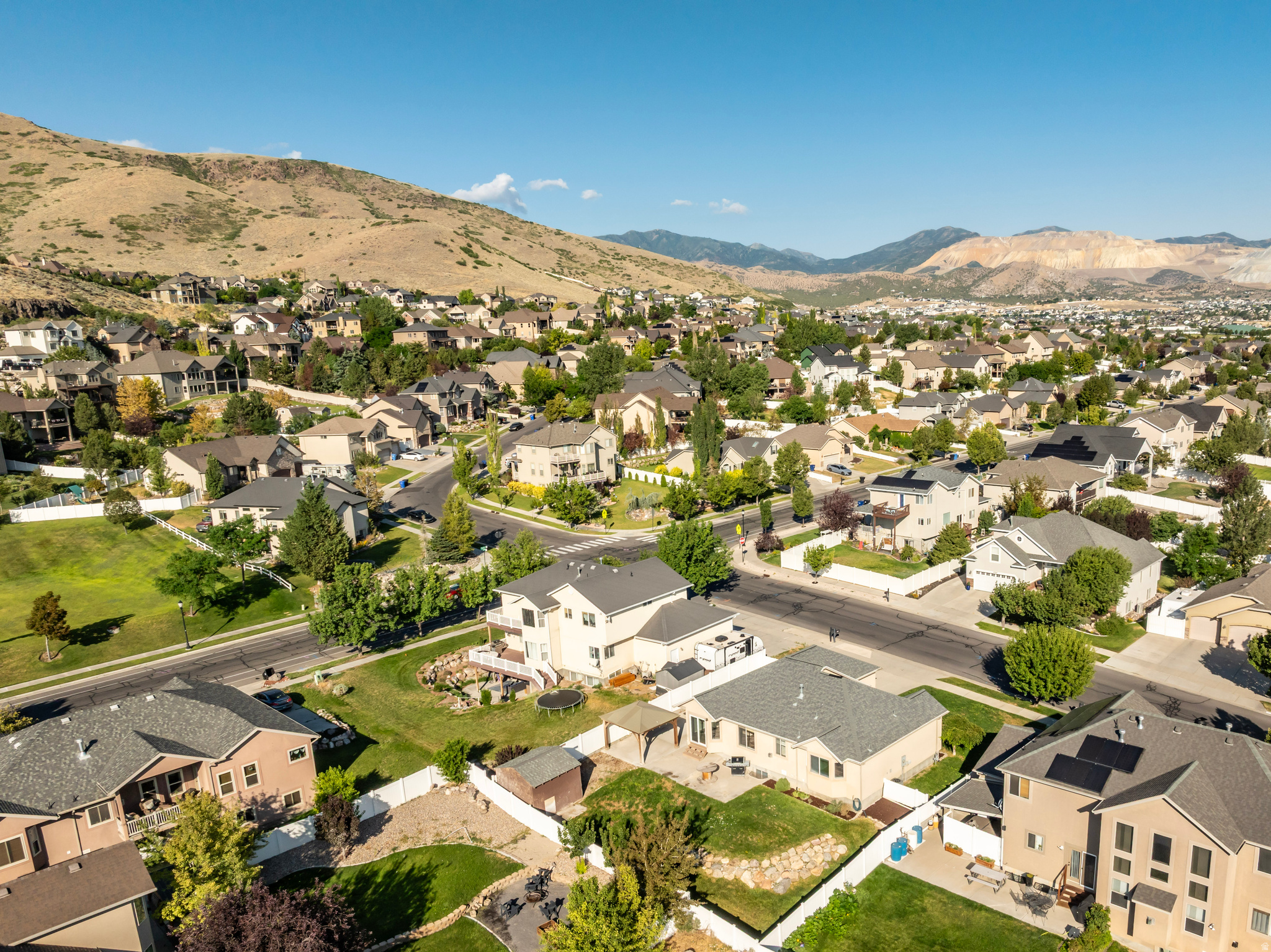ROSE CREST - Residential