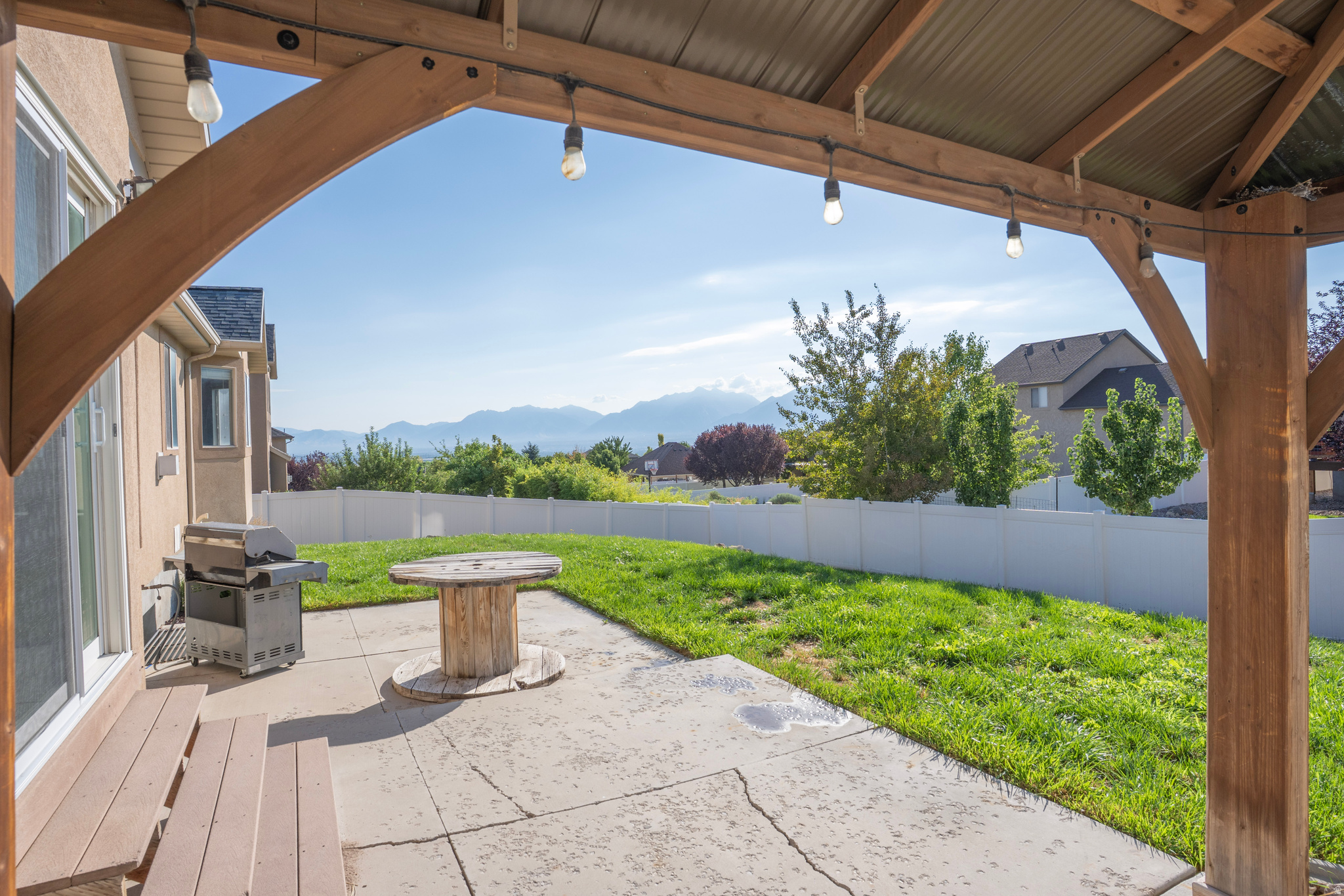 ROSE CREST - Residential