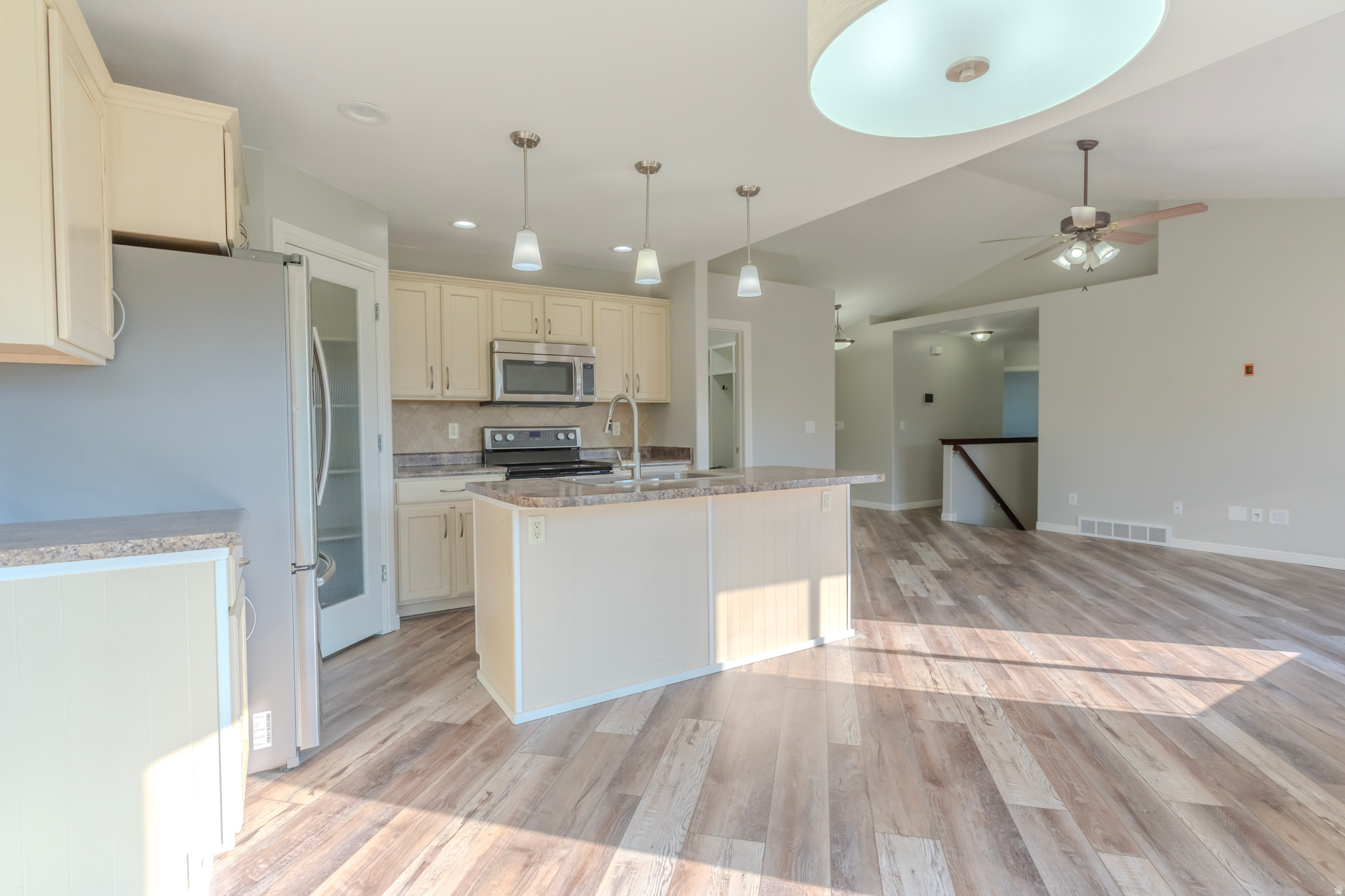 ROSE CREST - Residential
