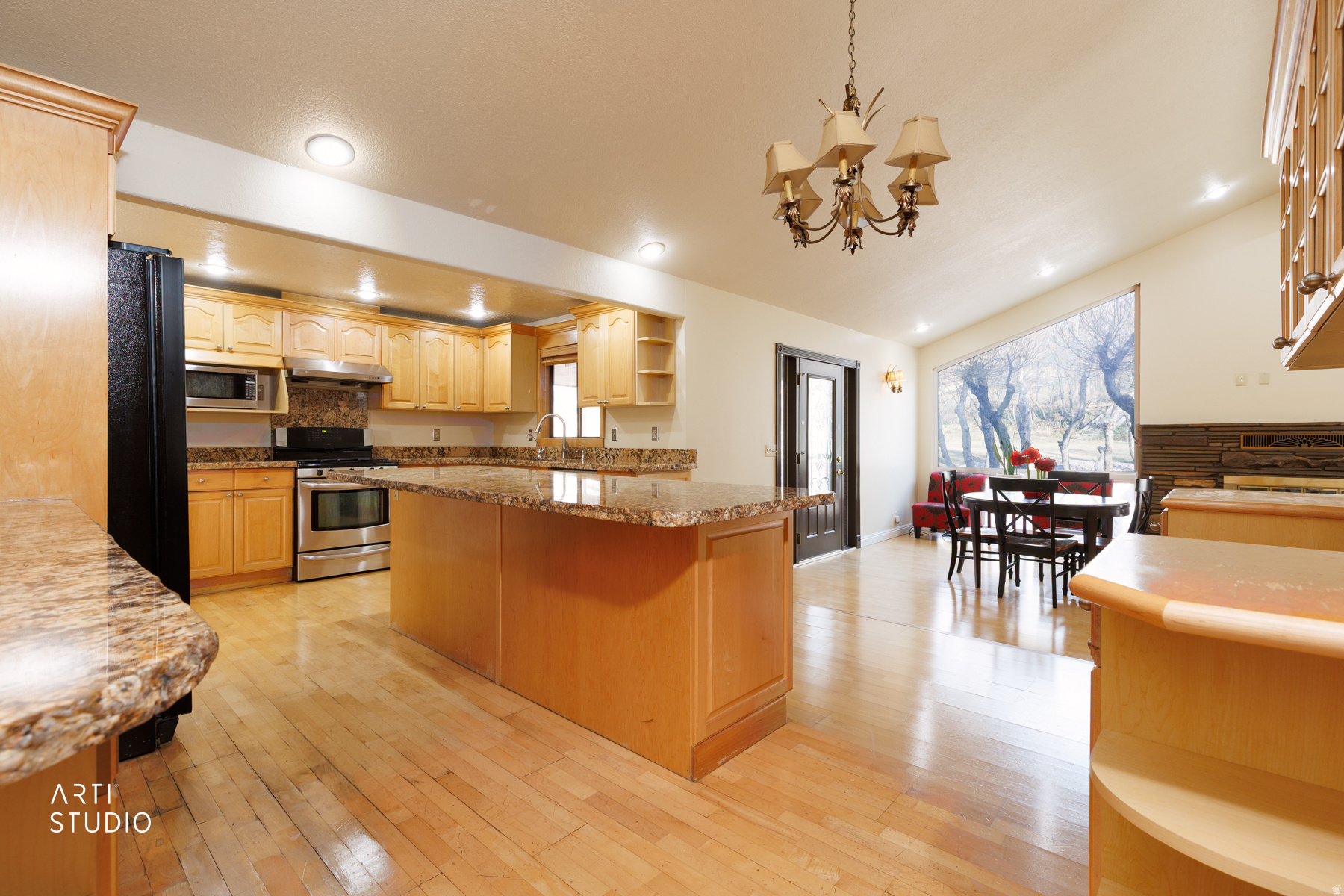 WOODED ACRES - Residential