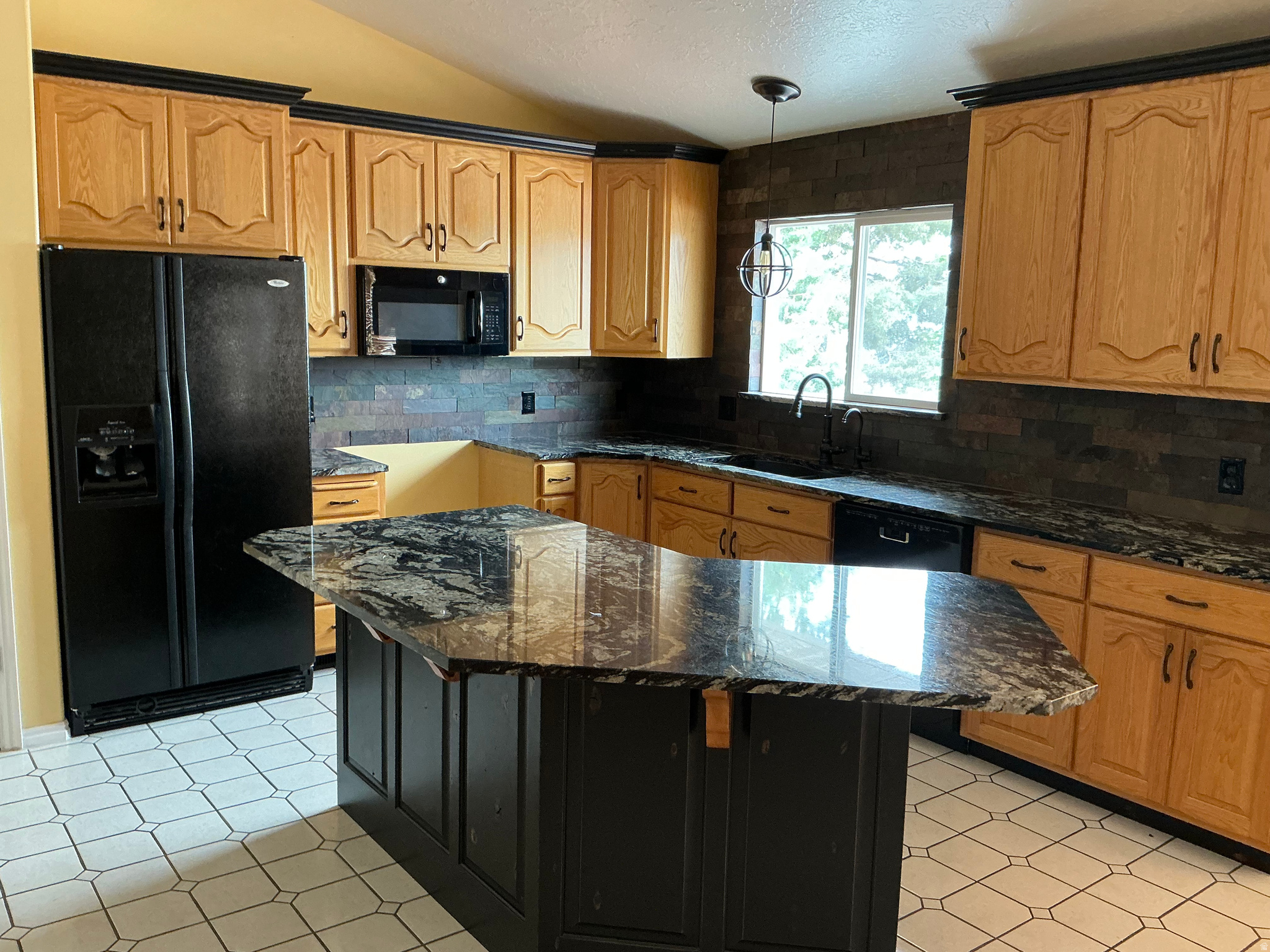 SALEM HILLS - Residential