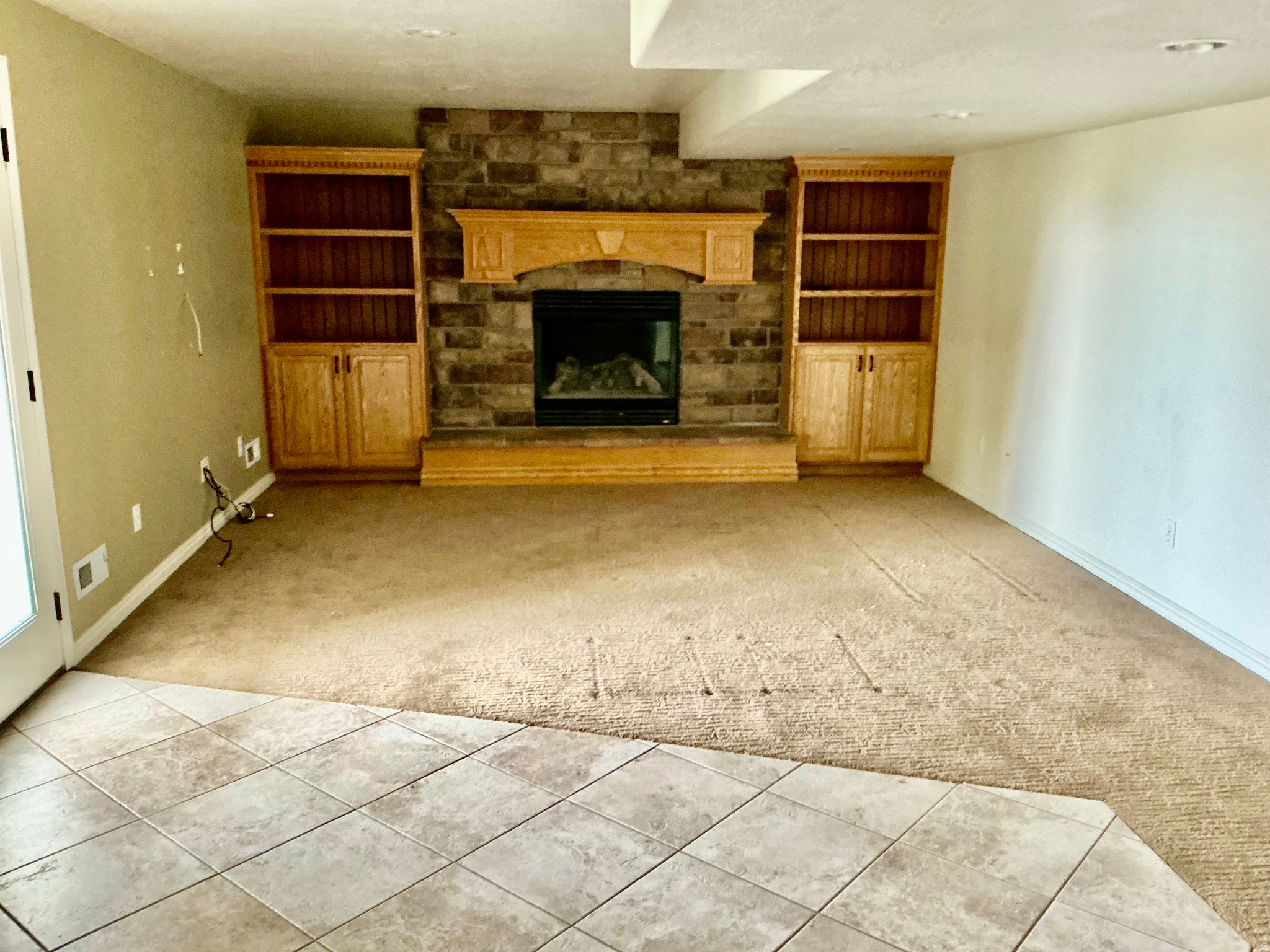 SALEM HILLS - Residential