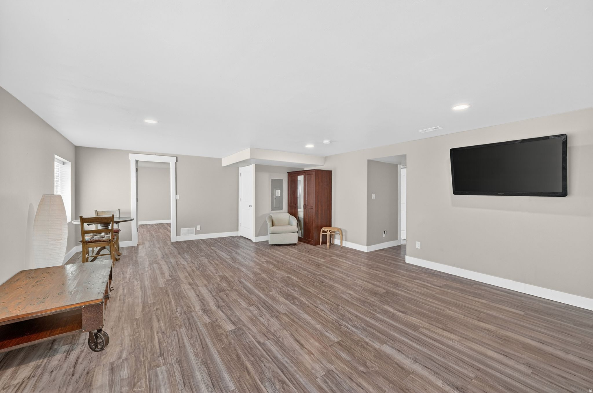 CEDAR CORNERS - Residential