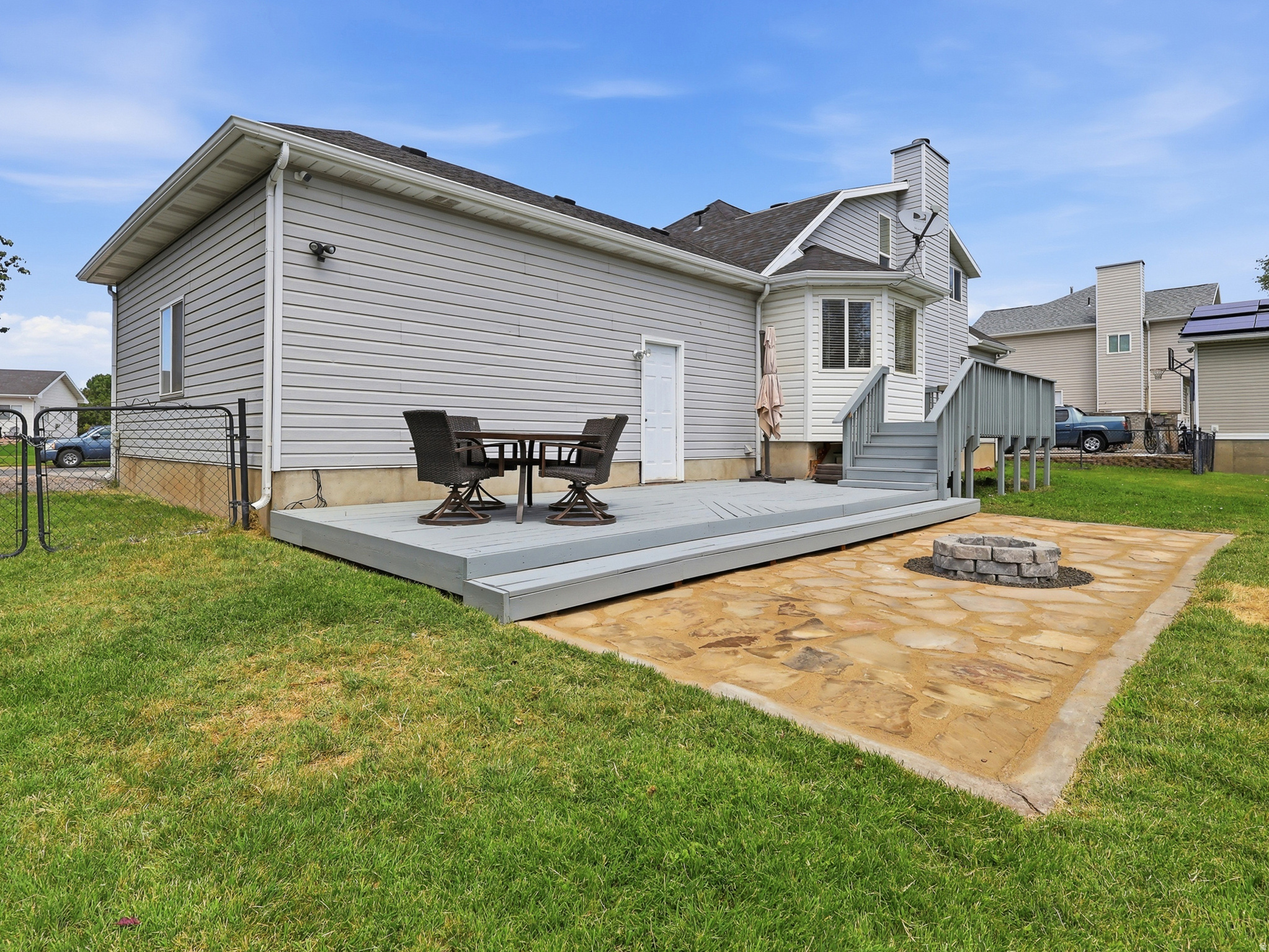 CIRCLE J ESTATES - Residential
