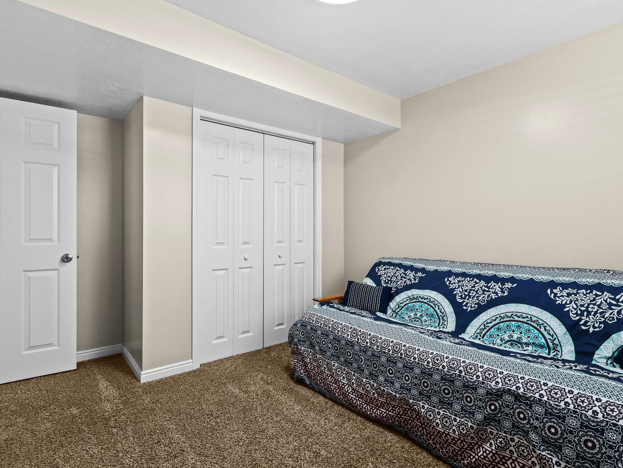 CIRCLE J ESTATES - Residential