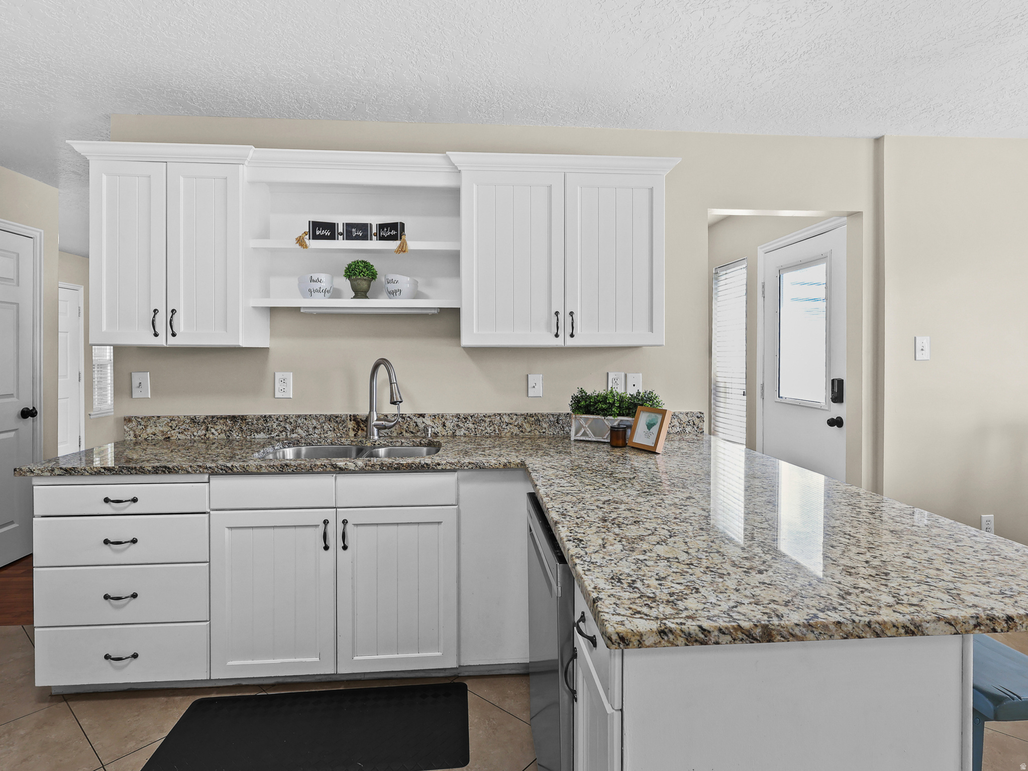 CIRCLE J ESTATES - Residential