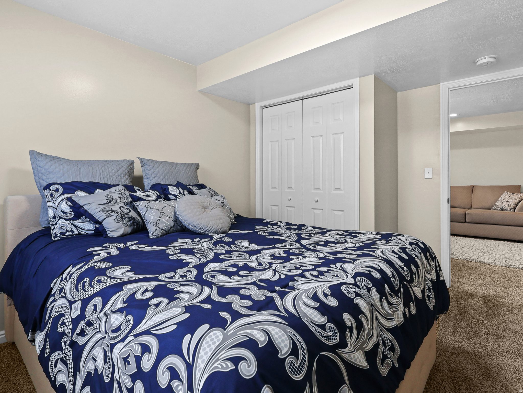CIRCLE J ESTATES - Residential
