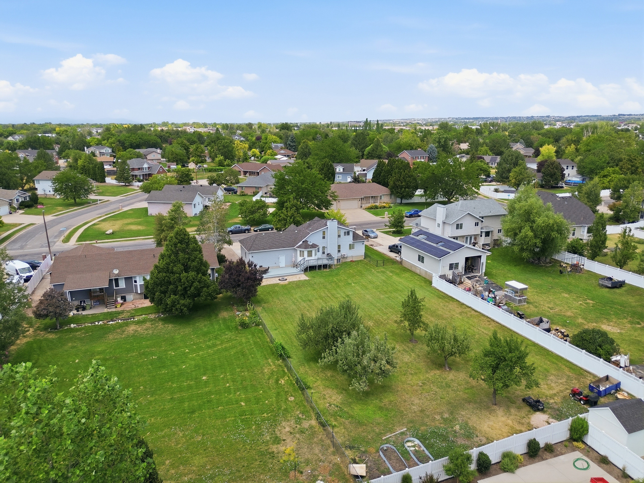 CIRCLE J ESTATES - Residential