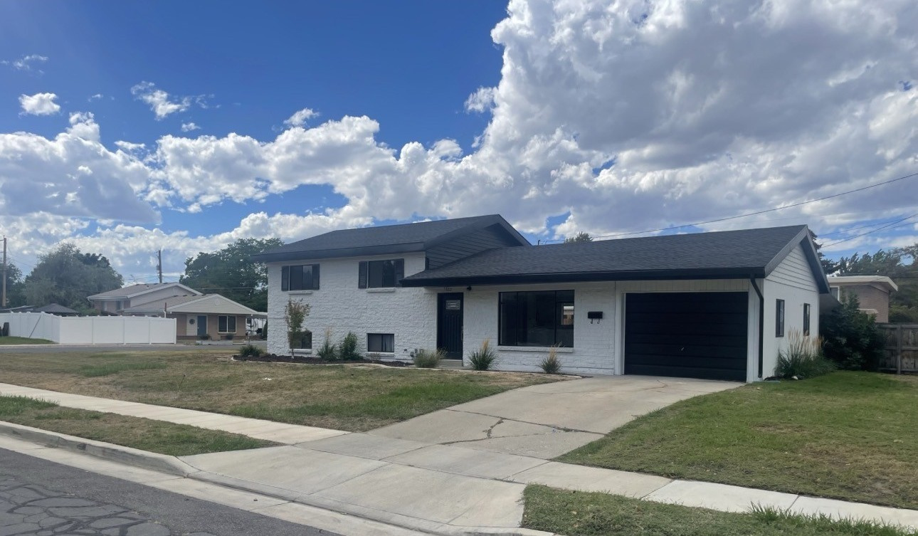 AUBURN GARDENS - Residential