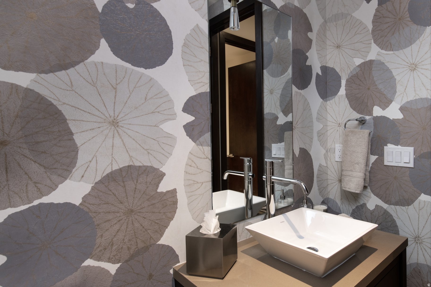ENCLAVE AT SUN CANYON - Residential