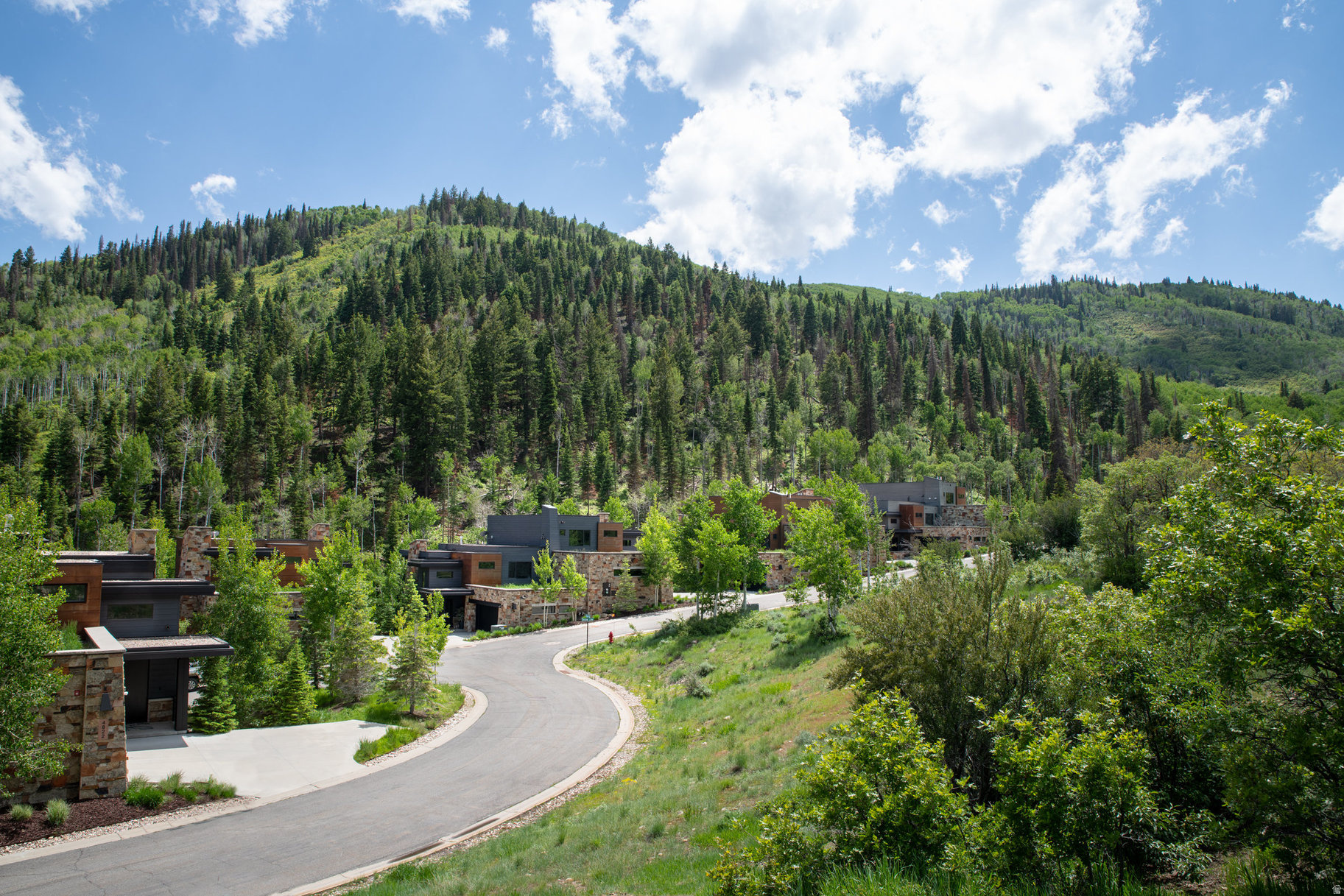 ENCLAVE AT SUN CANYON - Residential
