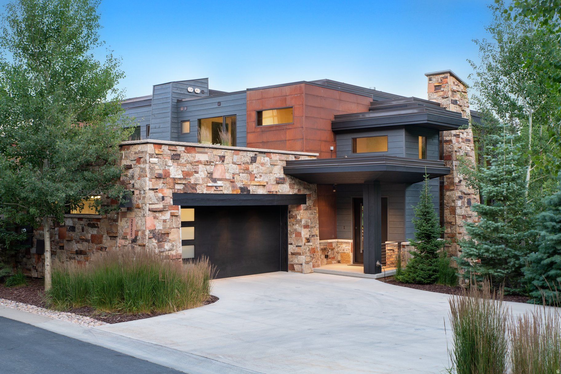ENCLAVE AT SUN CANYON - Residential