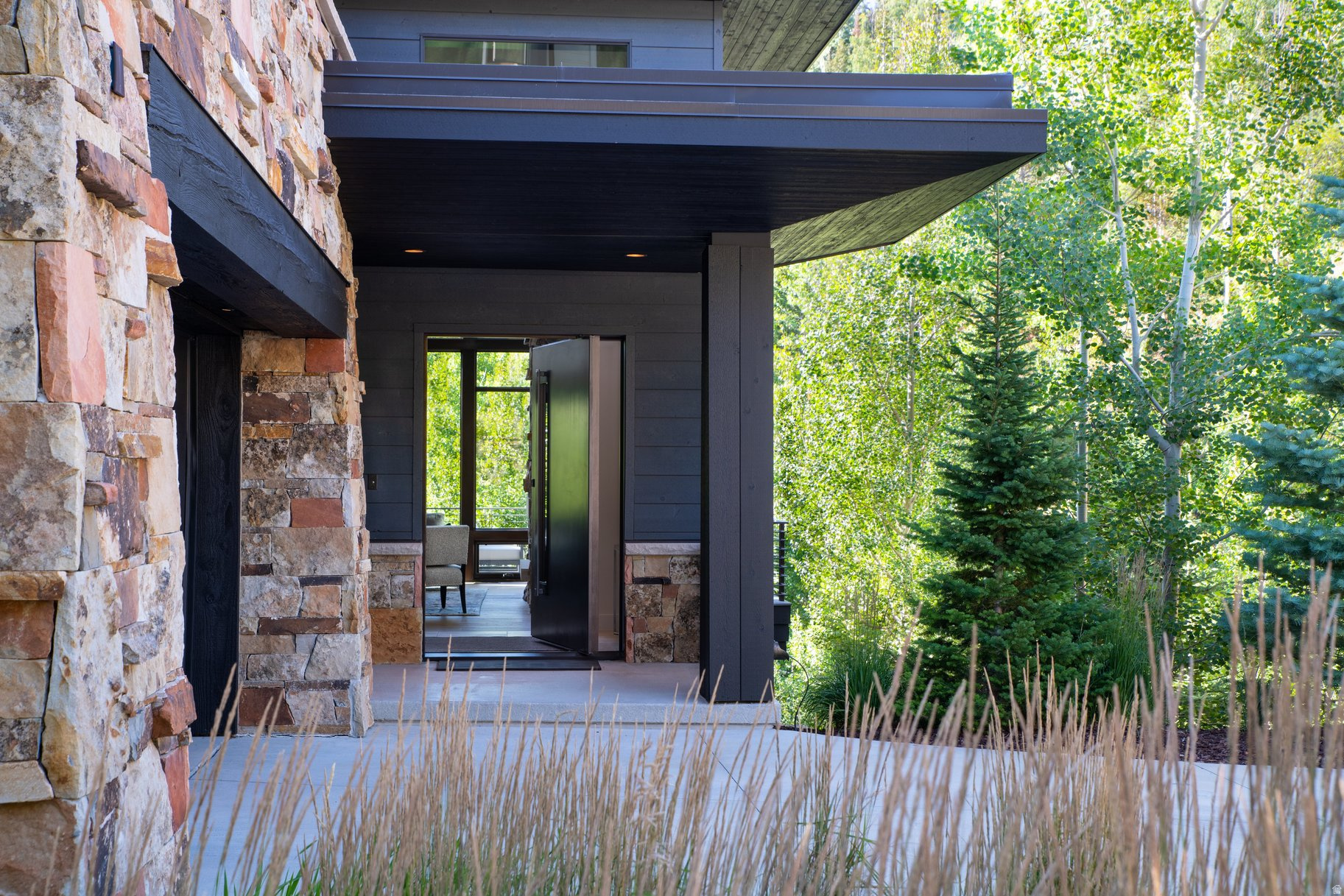 ENCLAVE AT SUN CANYON - Residential