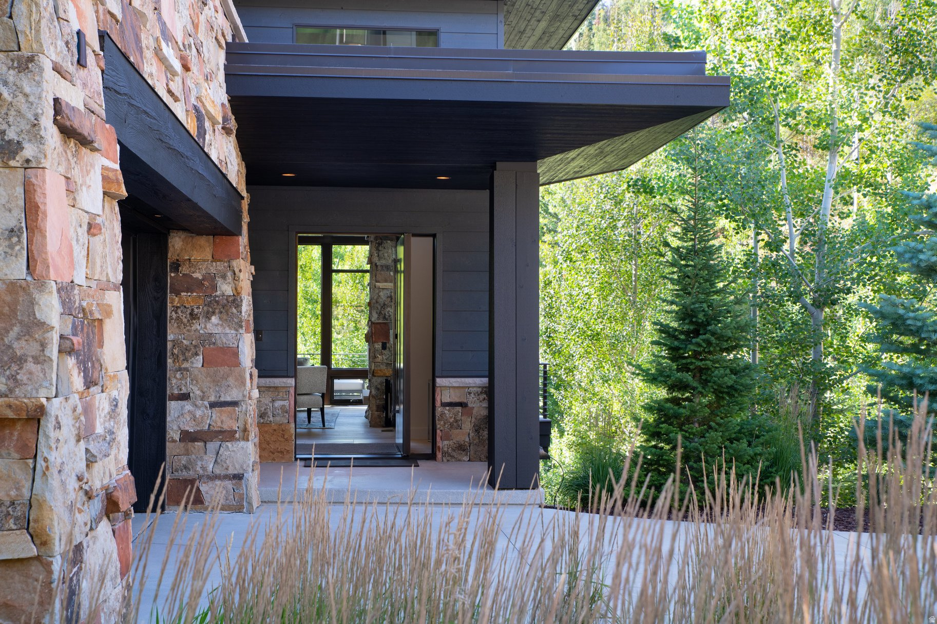 ENCLAVE AT SUN CANYON - Residential