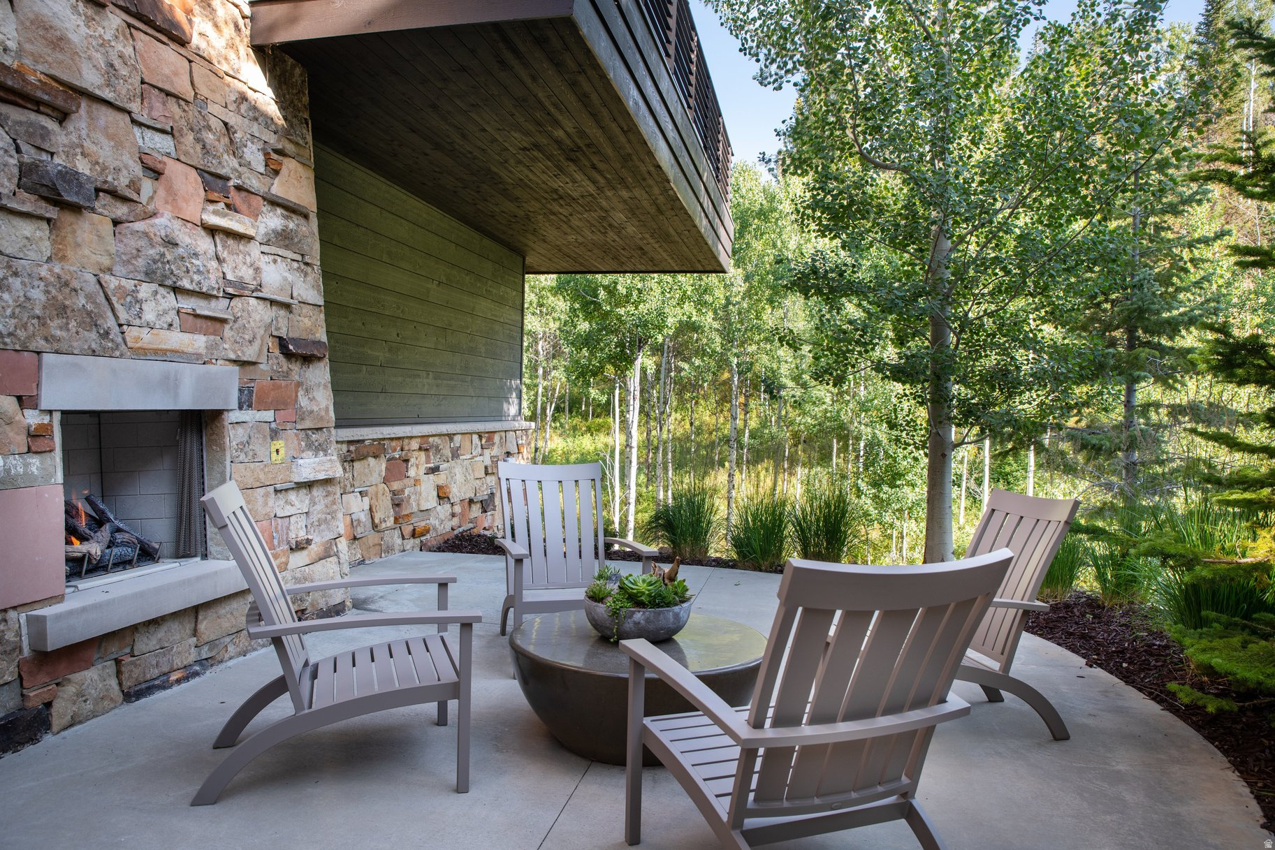 ENCLAVE AT SUN CANYON - Residential