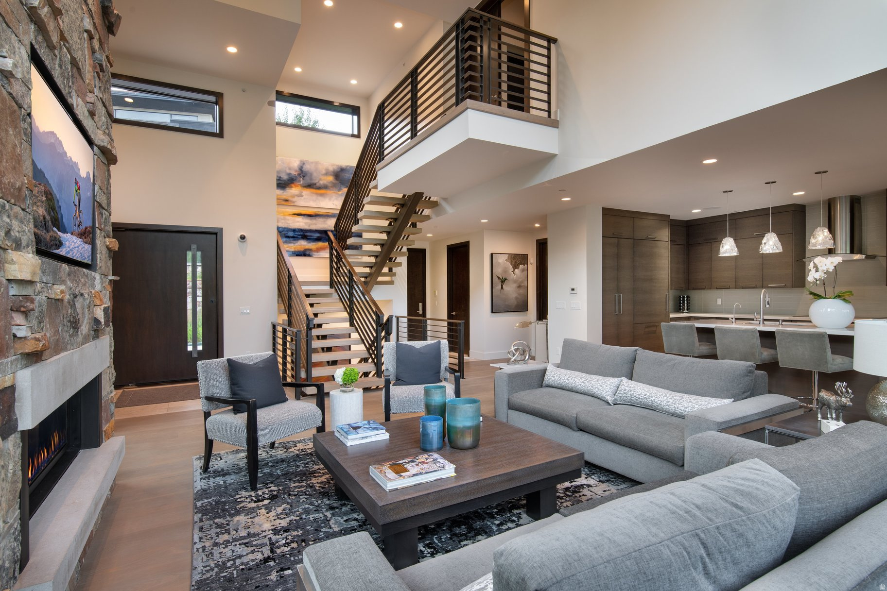 ENCLAVE AT SUN CANYON - Residential