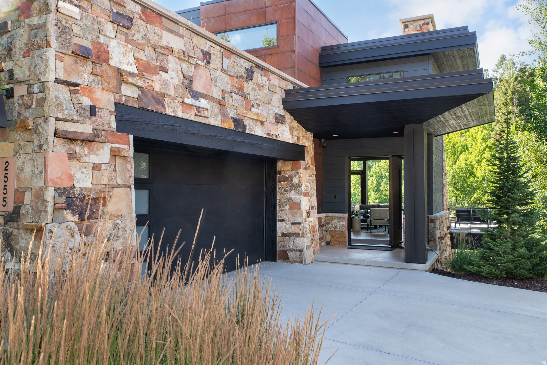 ENCLAVE AT SUN CANYON - Residential