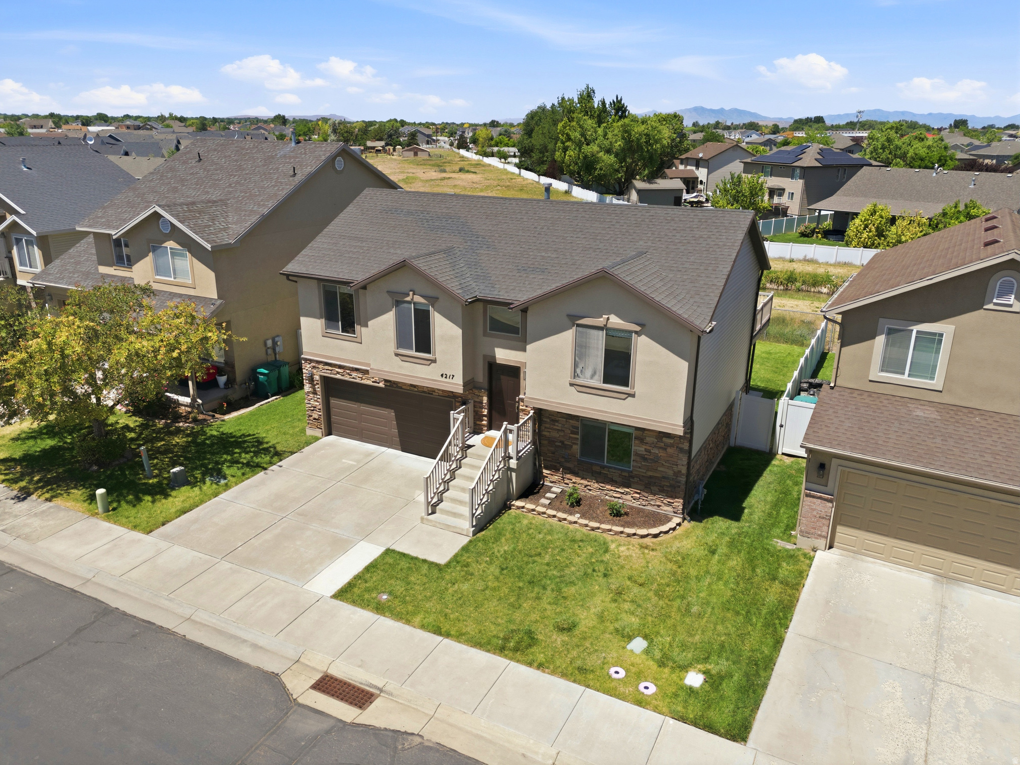 CANTERBURY CROSSING - Residential