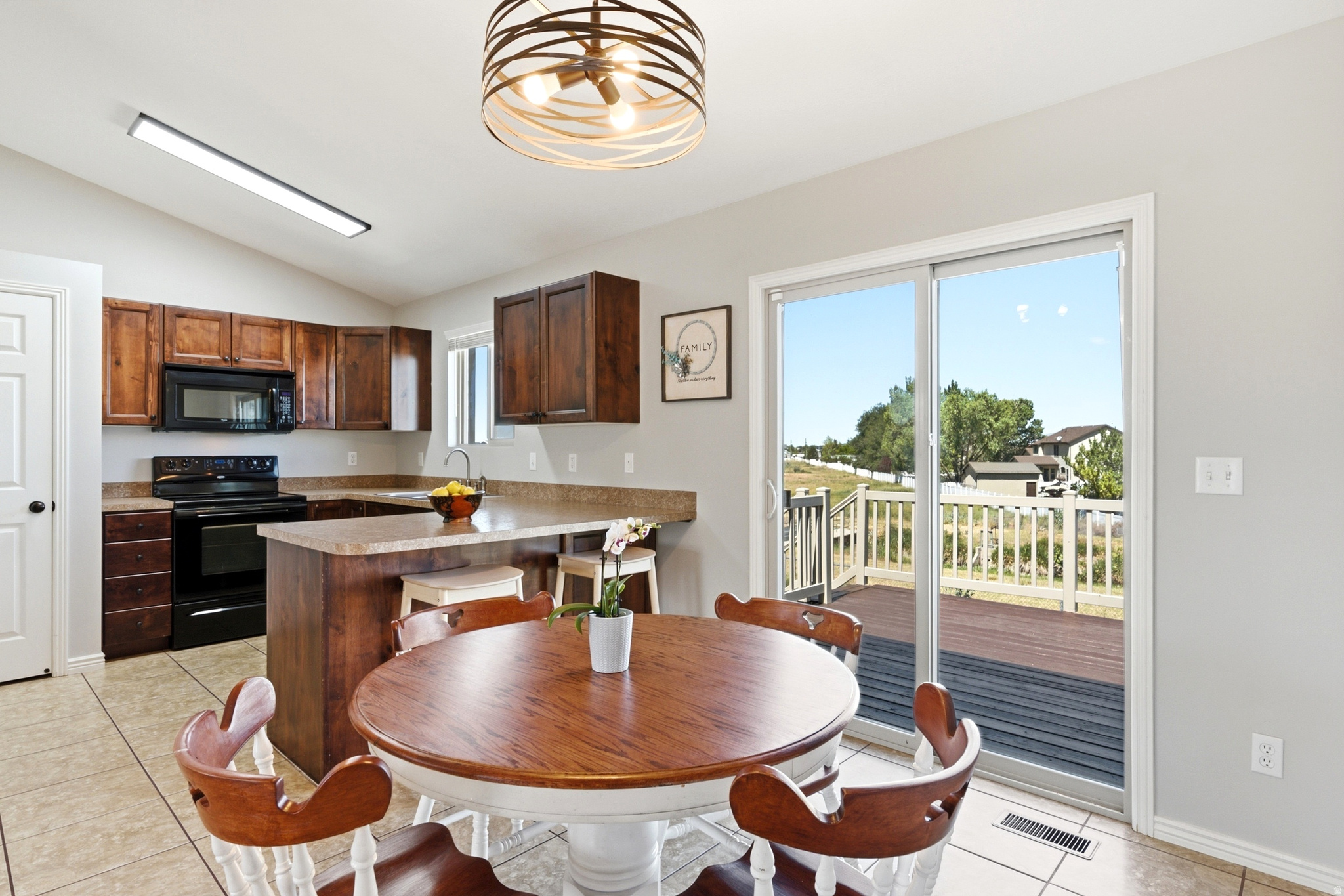 CANTERBURY CROSSING - Residential