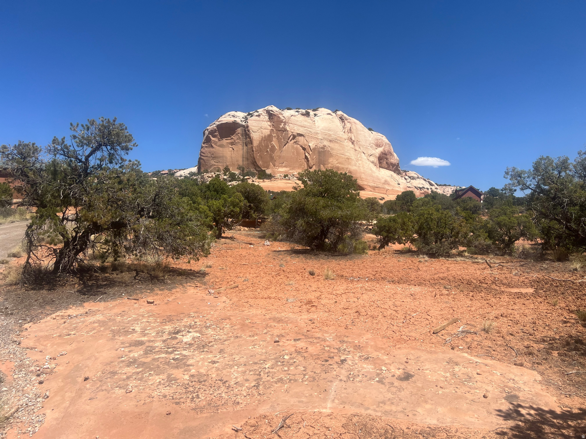 WILSON ARCH COTTAGES - Land