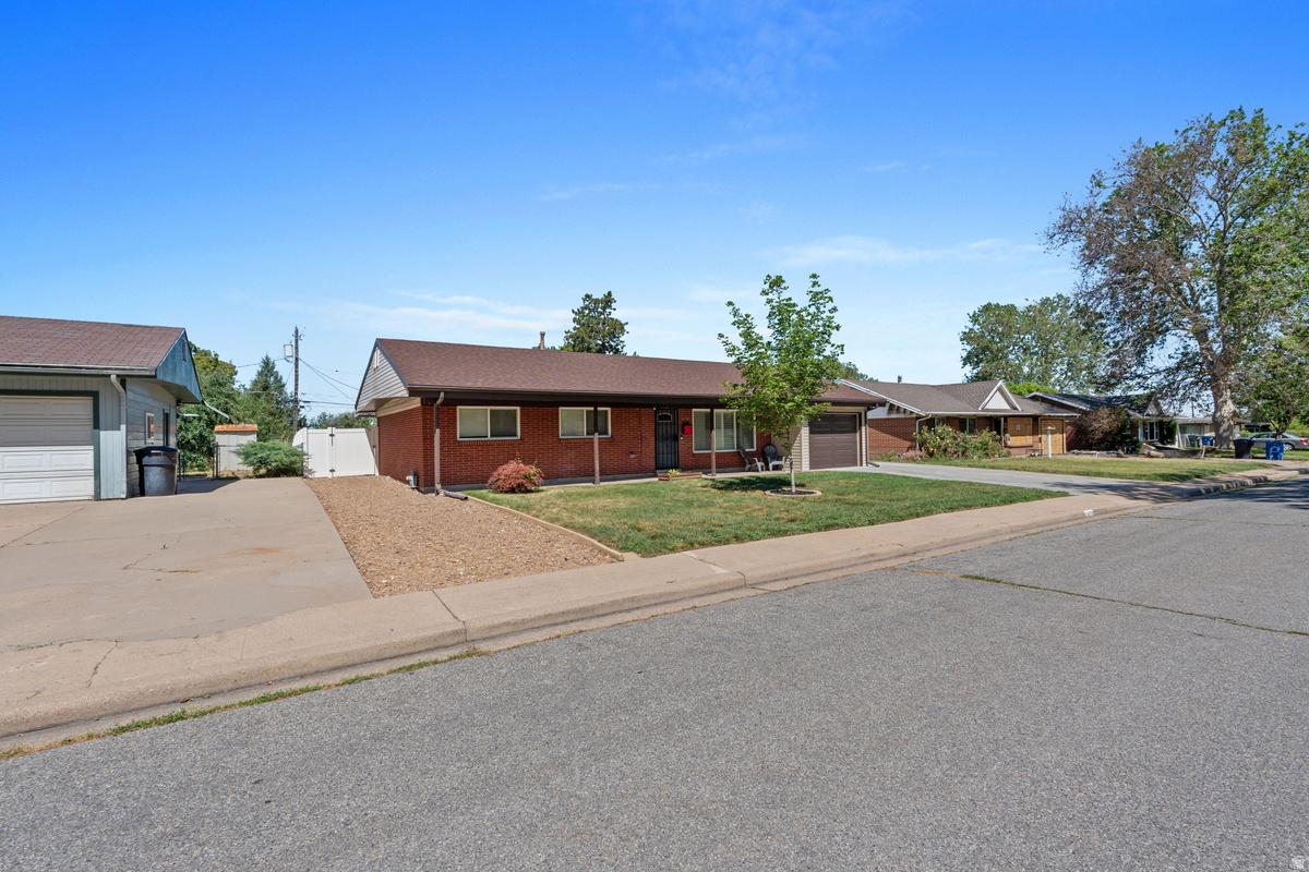 SURBURBAN HEIGHTS SUBDIVISION - Residential