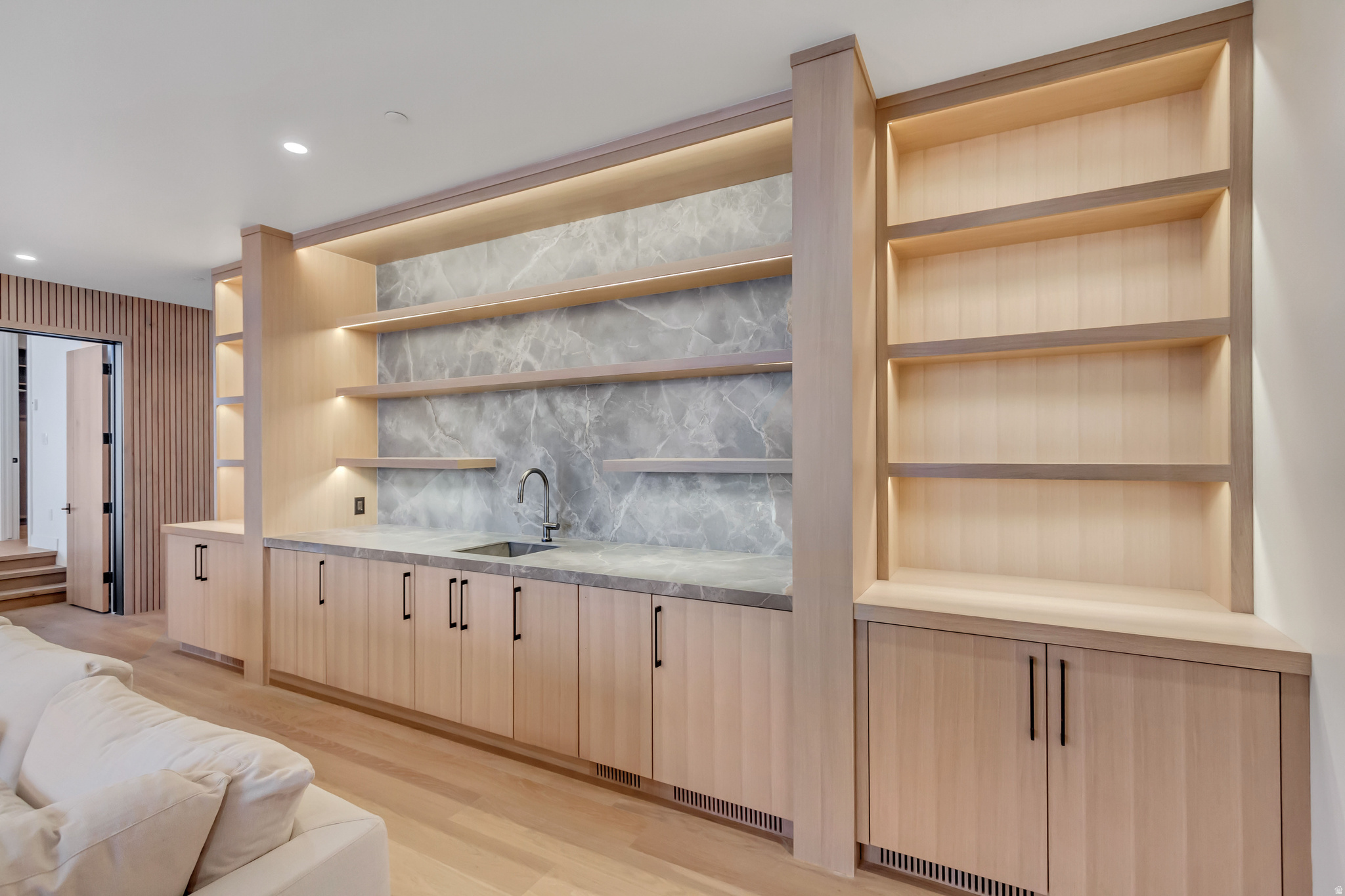 PROMONTORY PAINTED SHORES - Residential