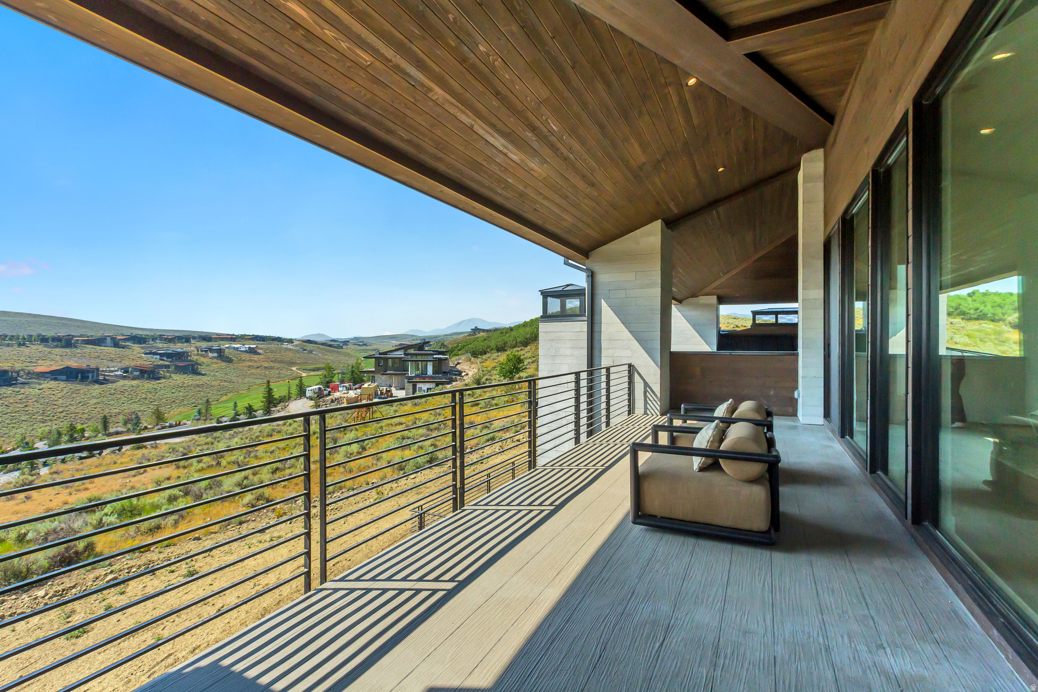 PROMONTORY PAINTED SHORES - Residential