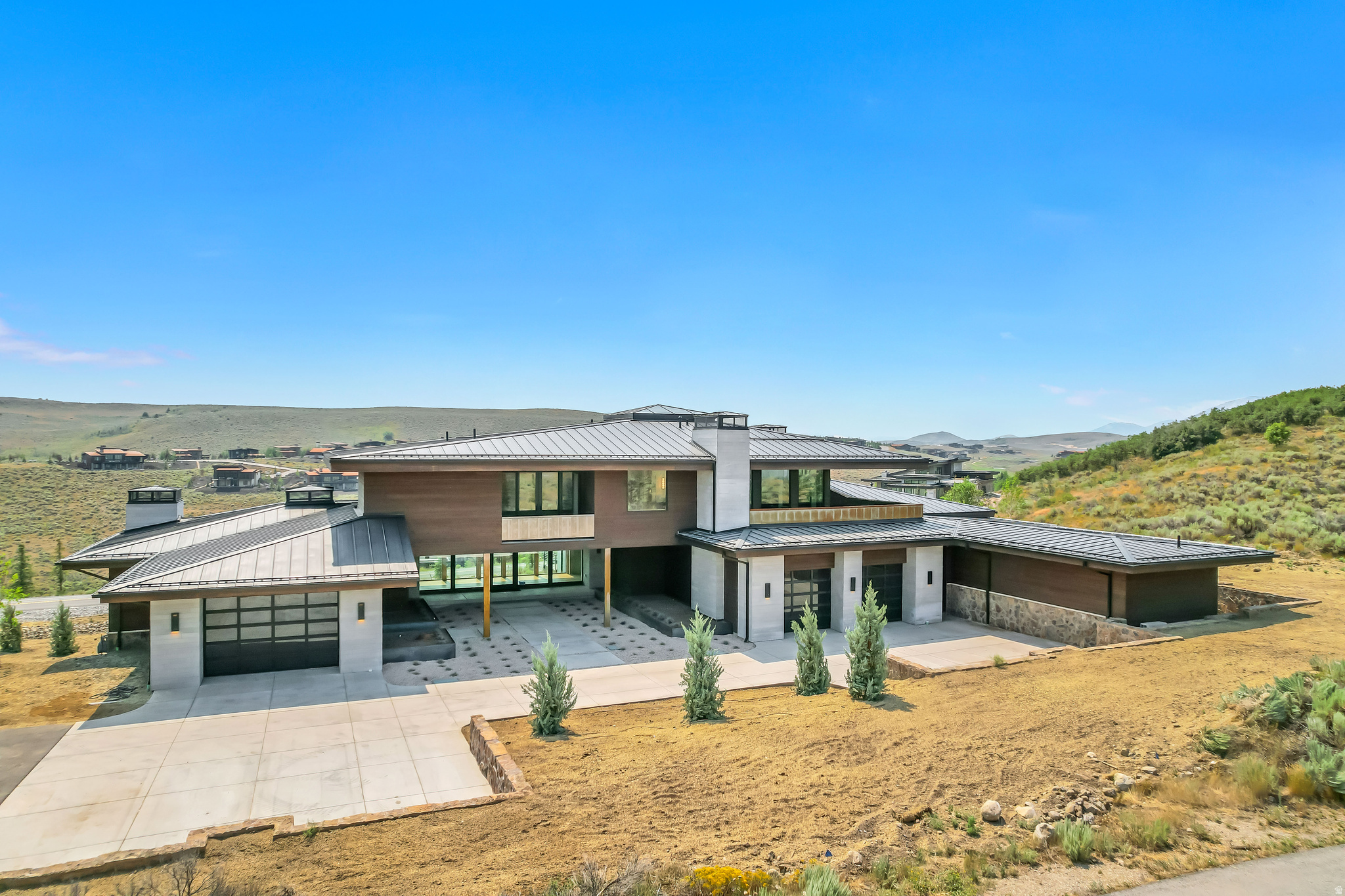 PROMONTORY PAINTED SHORES - Residential