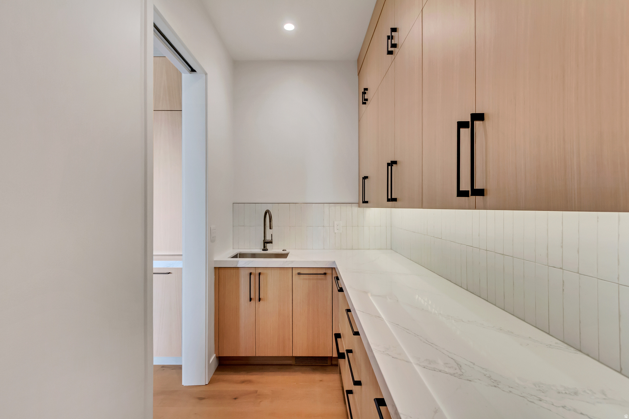 PROMONTORY PAINTED SHORES - Residential