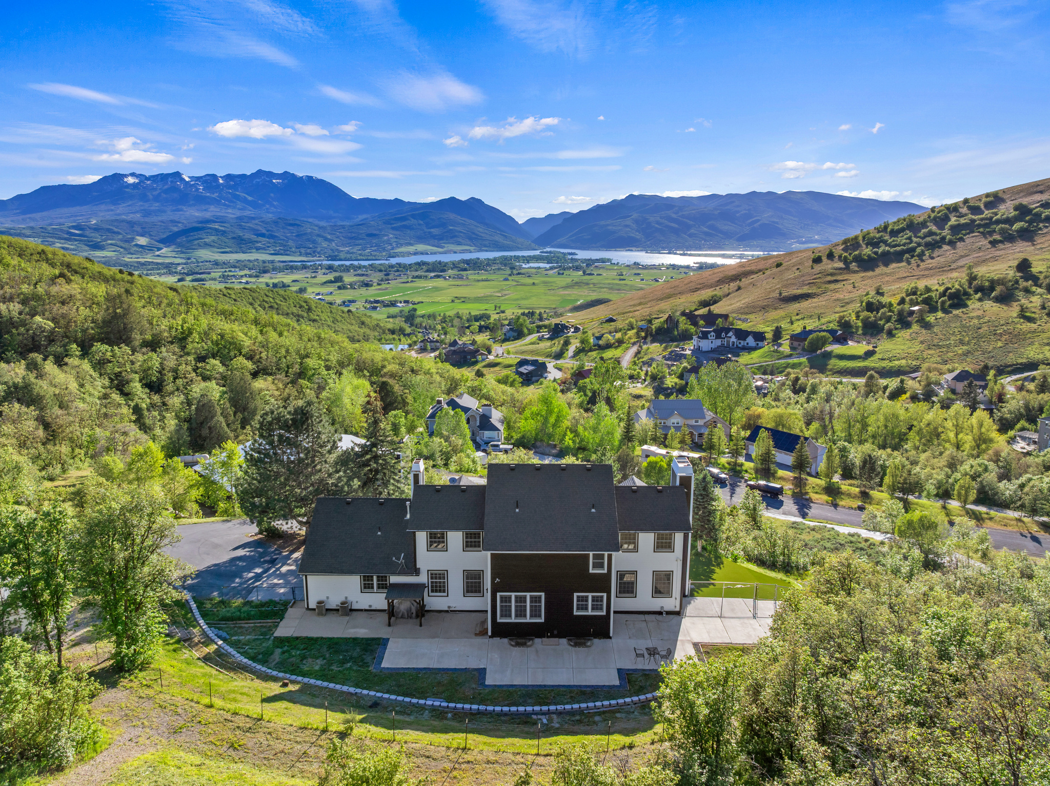 GREEN HILL COUNTRY - Residential