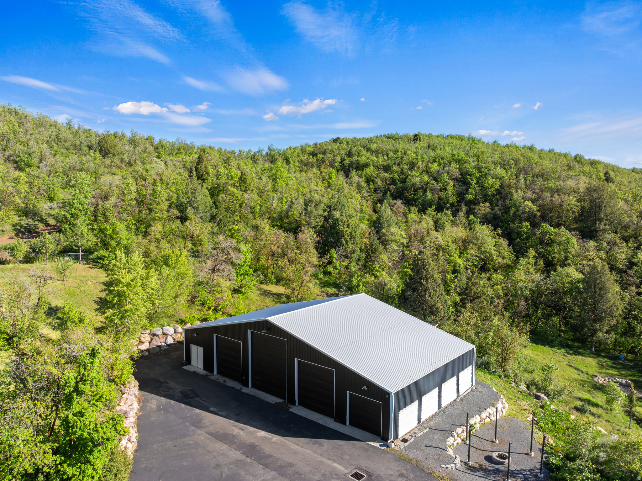GREEN HILL COUNTRY - Residential