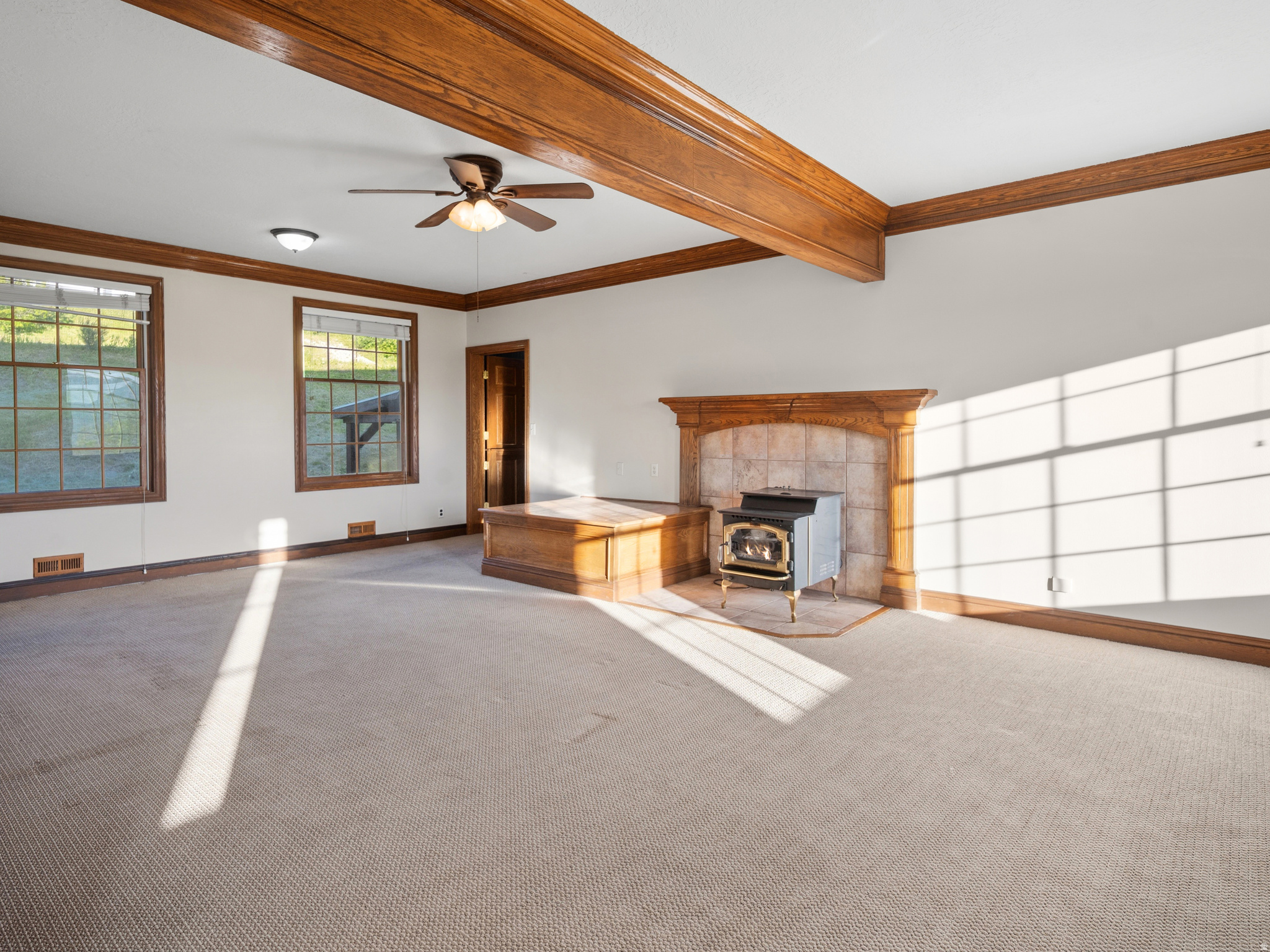 GREEN HILL COUNTRY - Residential