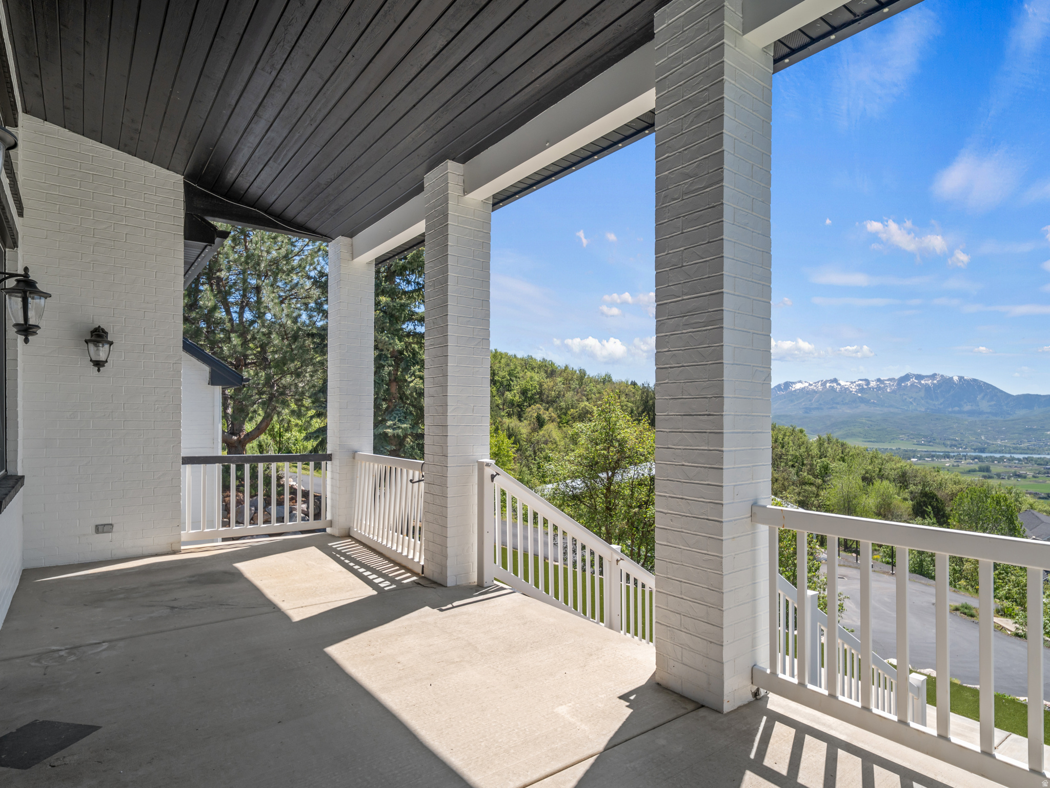 GREEN HILL COUNTRY - Residential
