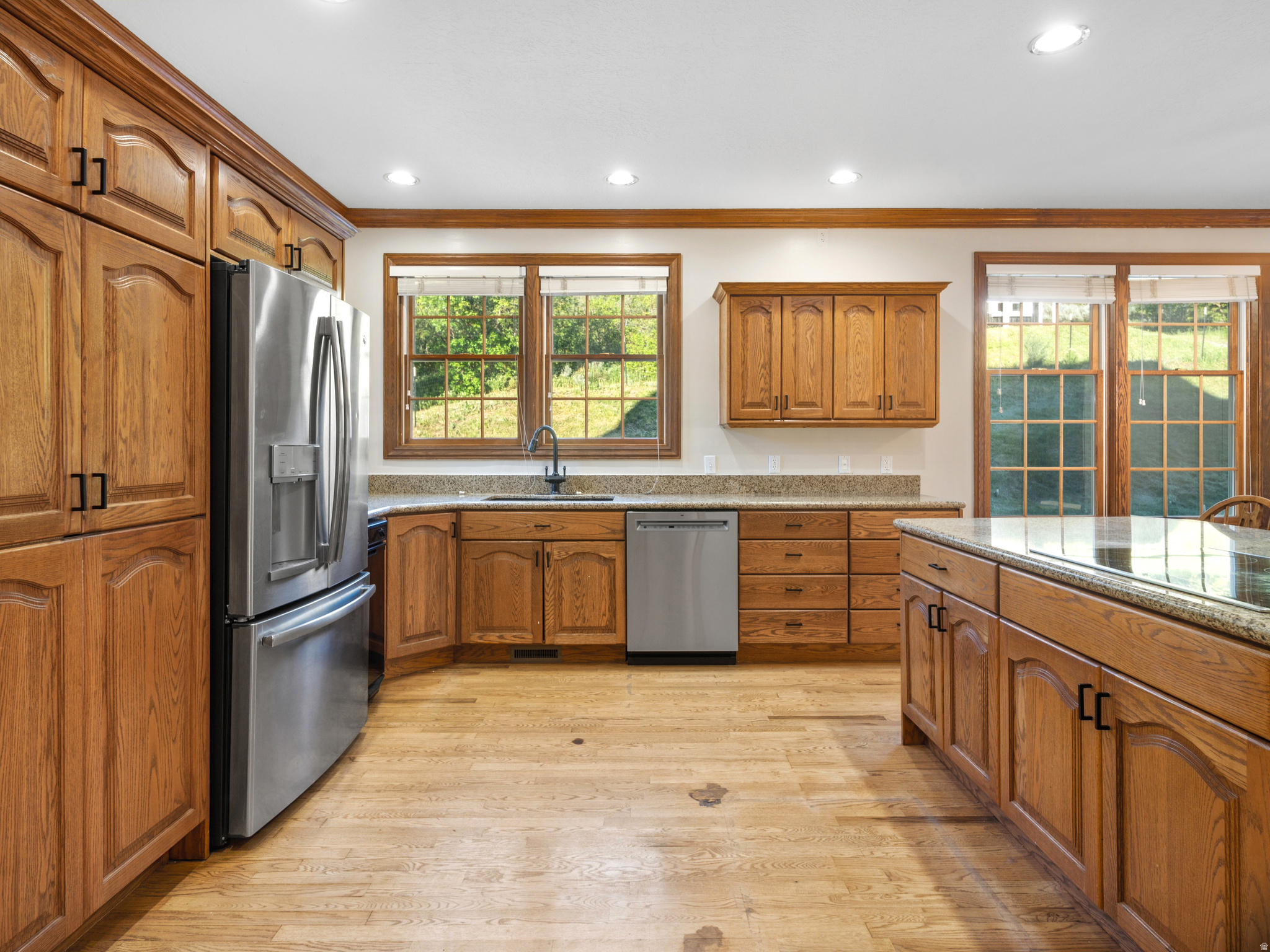 GREEN HILL COUNTRY - Residential