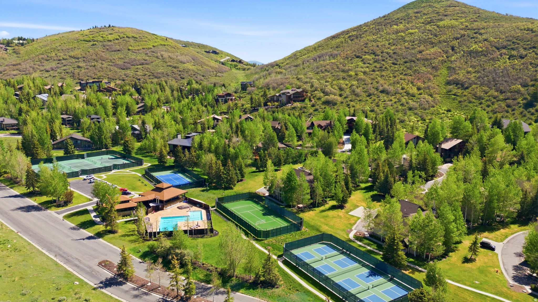 OAKS AT DEER VALLEY - Residential