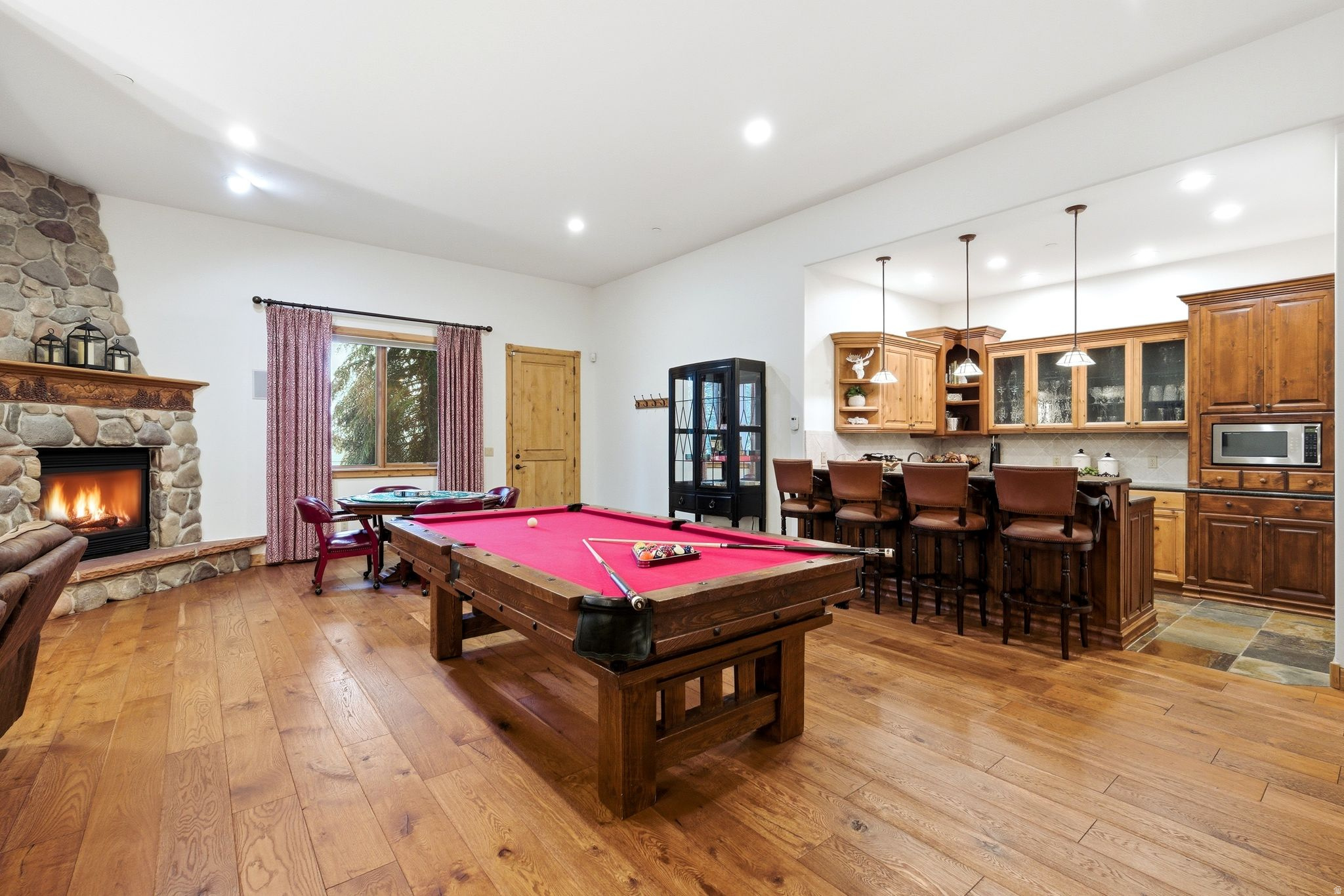 OAKS AT DEER VALLEY - Residential