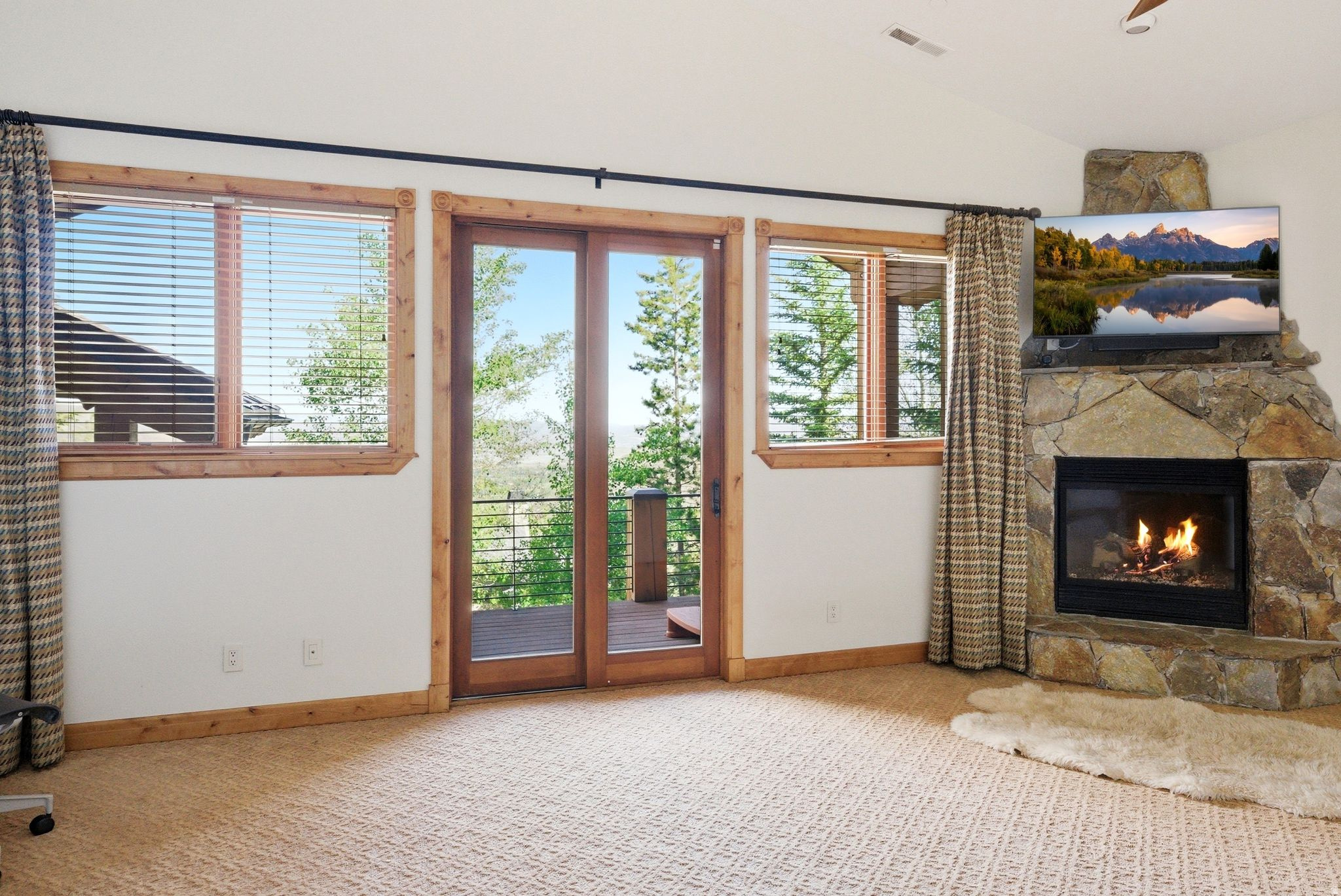 OAKS AT DEER VALLEY - Residential