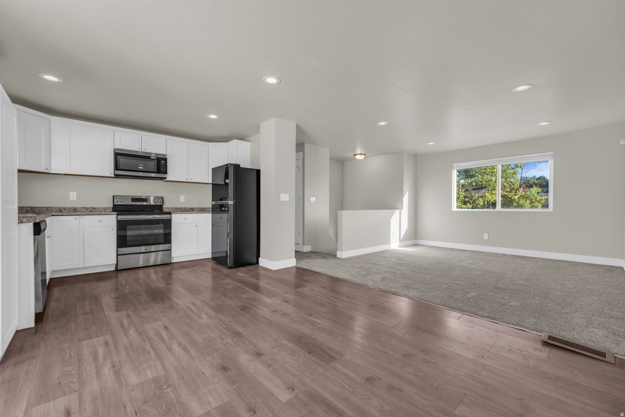 WESTVIEW TER - Residential